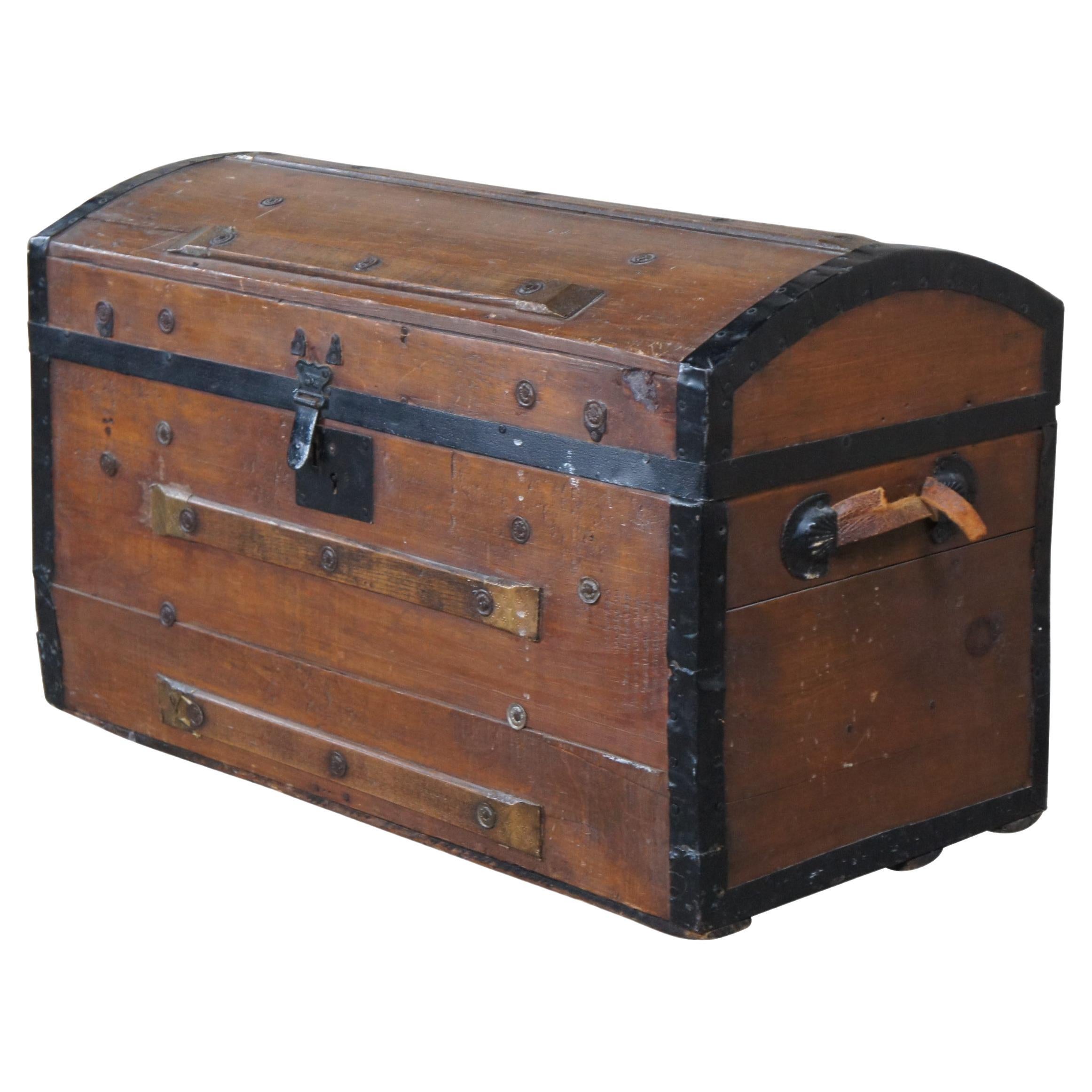 Antique and Vintage Blanket Chests 1,258 For Sale at 1stDibs