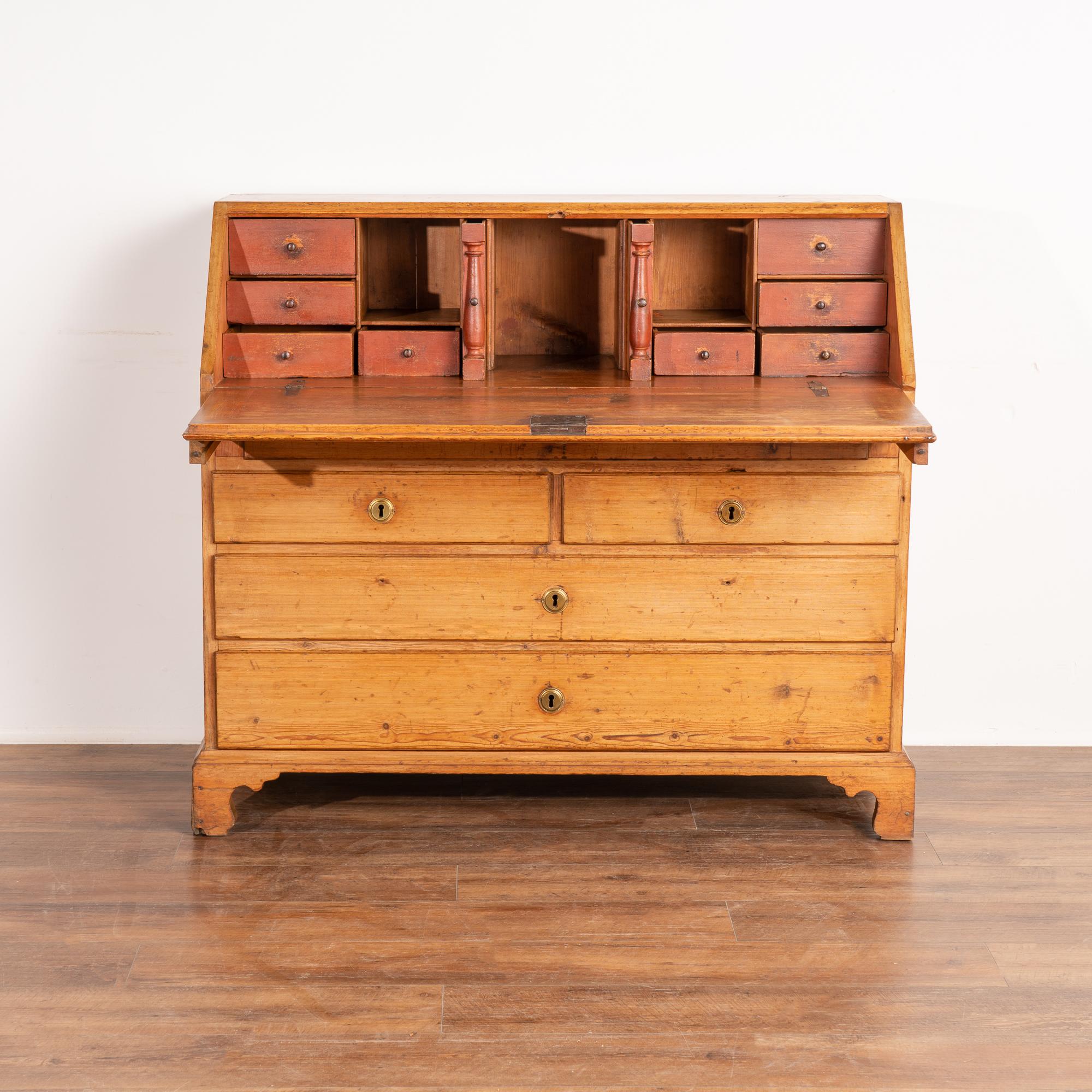Antique Pine Secretary Desk, Sweden circa 1820-1840 In Good Condition In Round Top, TX