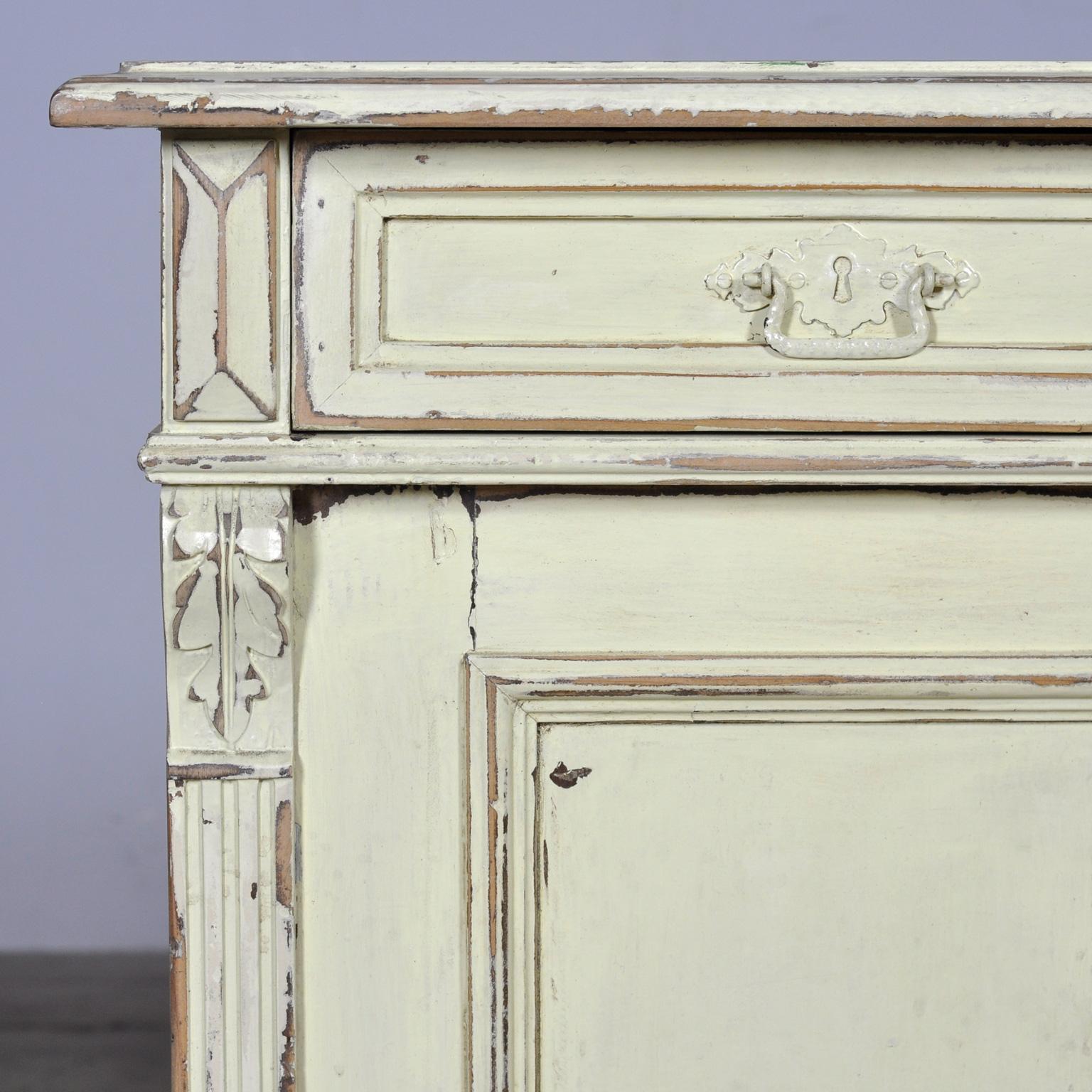 Buffet ancien en pin, vers 1910 en vente 5