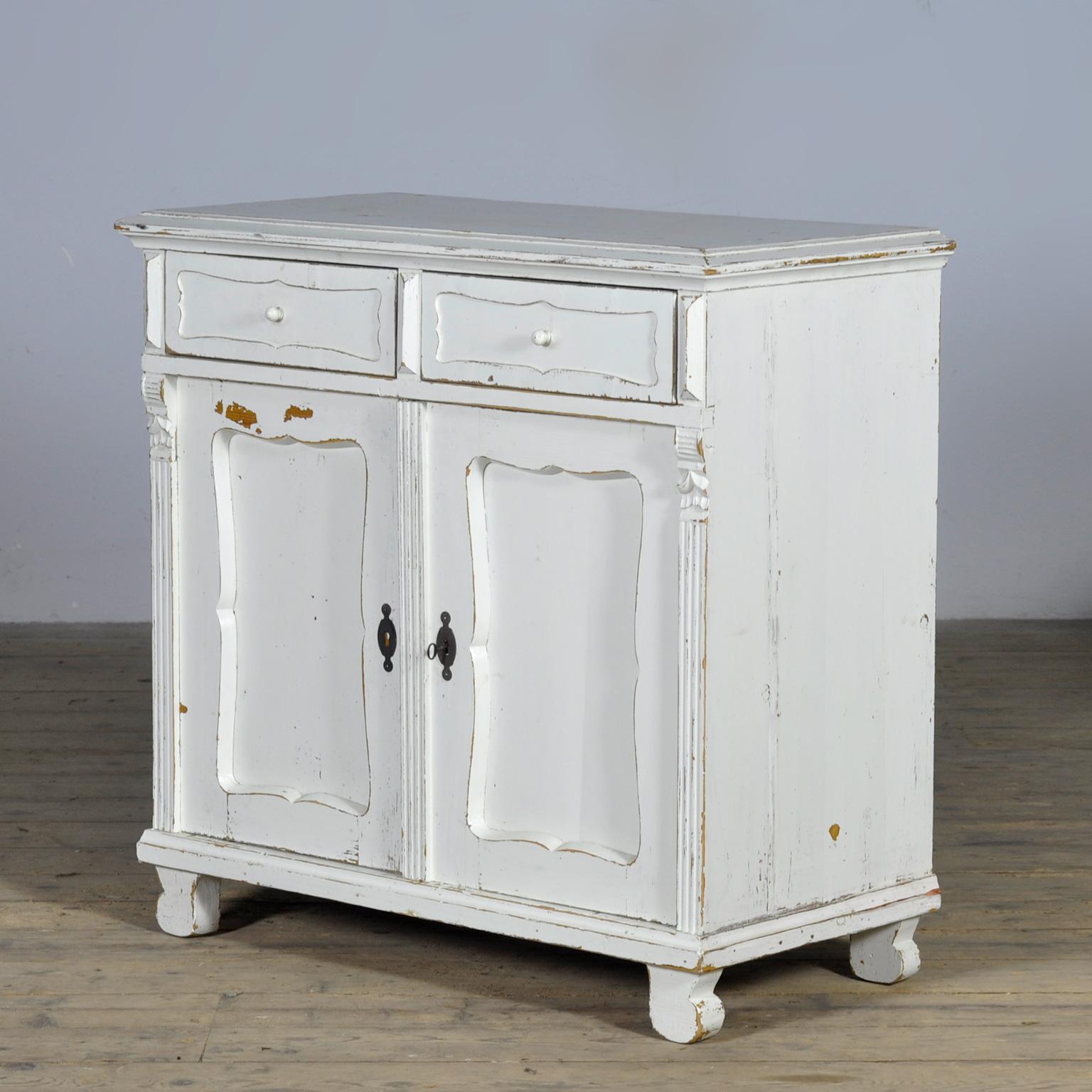 Ungherese Antique pine sideboard, circa 1910 in vendita