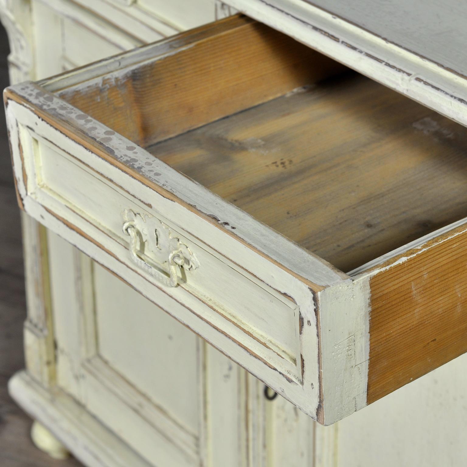 Début du 20ème siècle Buffet ancien en pin, vers 1910 en vente