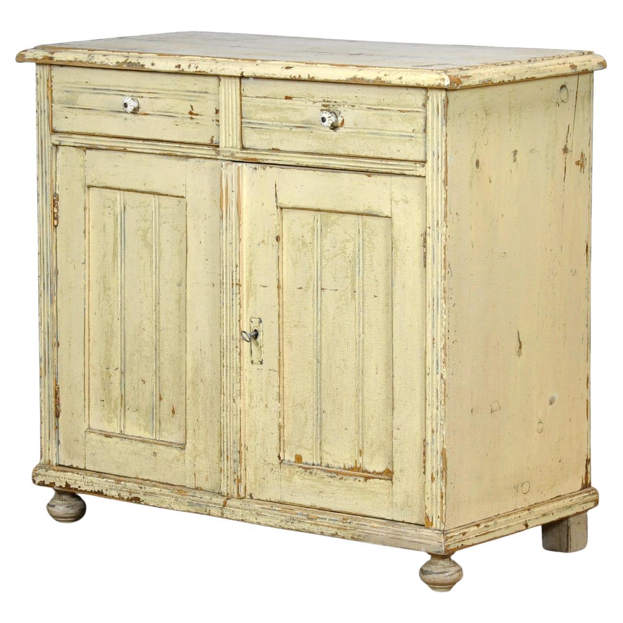 Credenza antica in pino, circa 1910 in vendita