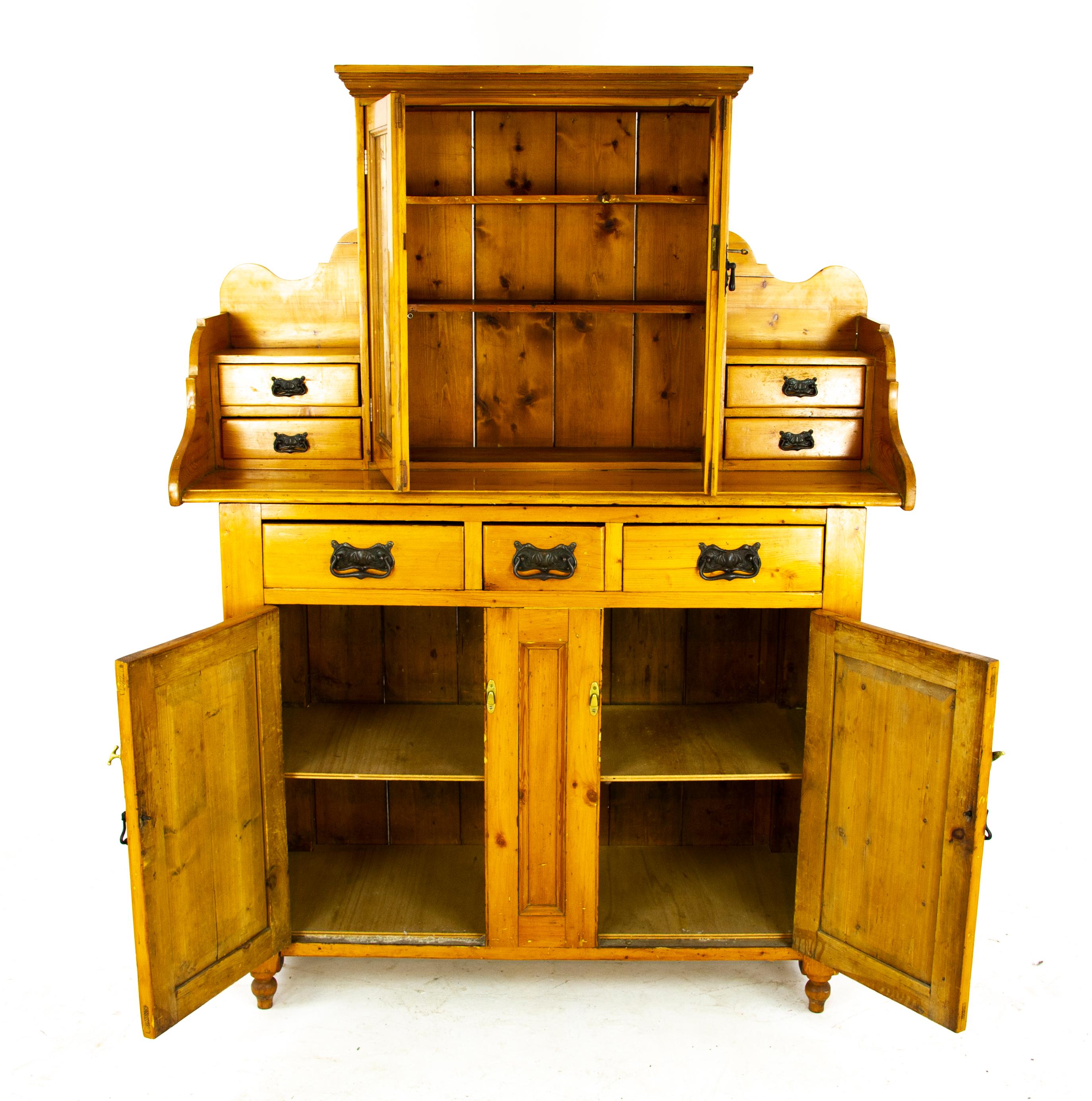 Antique pine farmhouse kitchen dresser, antique pine sideboard, Farmhouse sideboard, kitchen dresser, Antique Furniture, Scotland 1880, B1459

Scotland, 1880
Solid pine construction
Pair of original glass doors with two fixed shelves to the