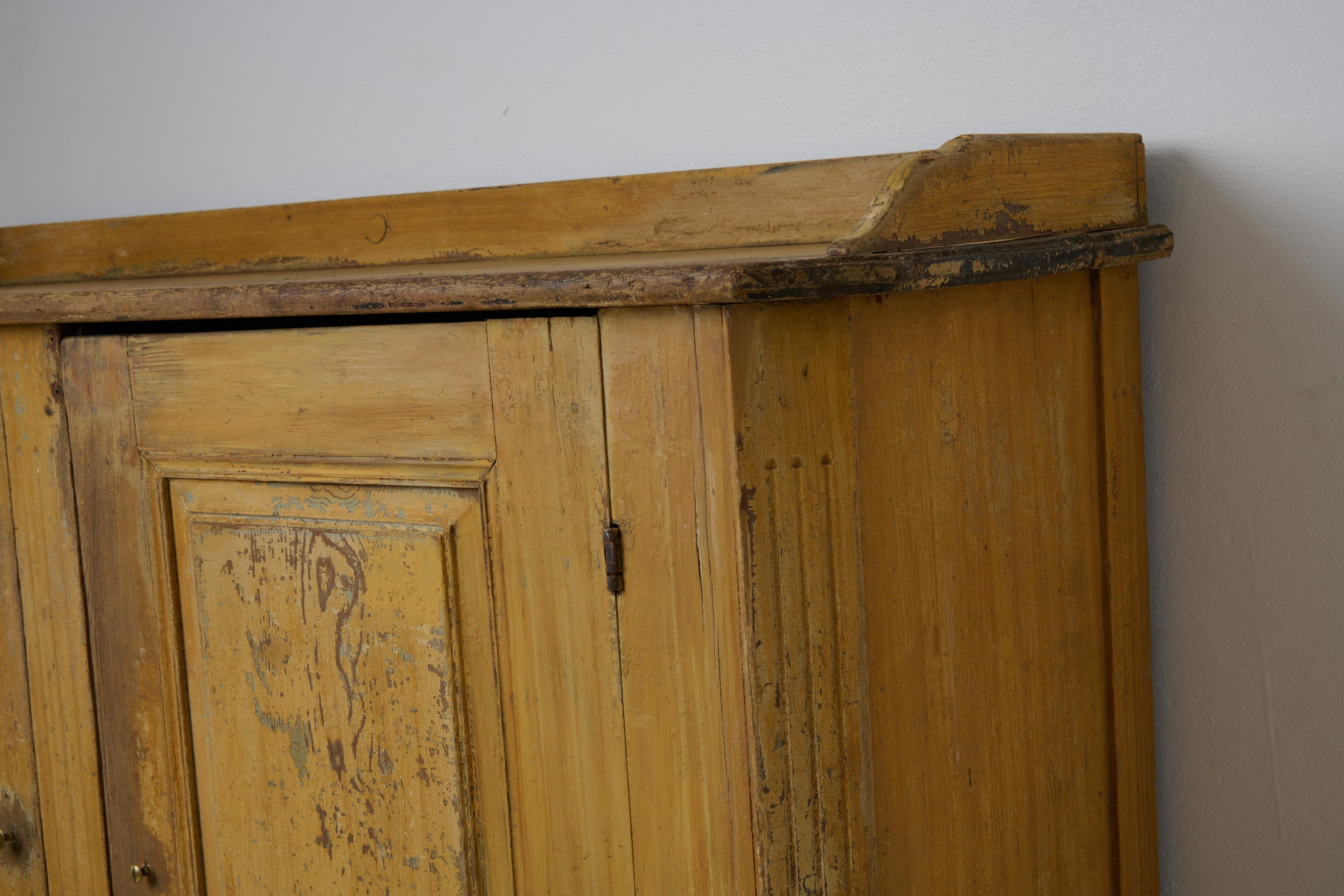 Antique Pine Sideboard from the Swedish Gustavian Period with Birch Faux Paint For Sale 6