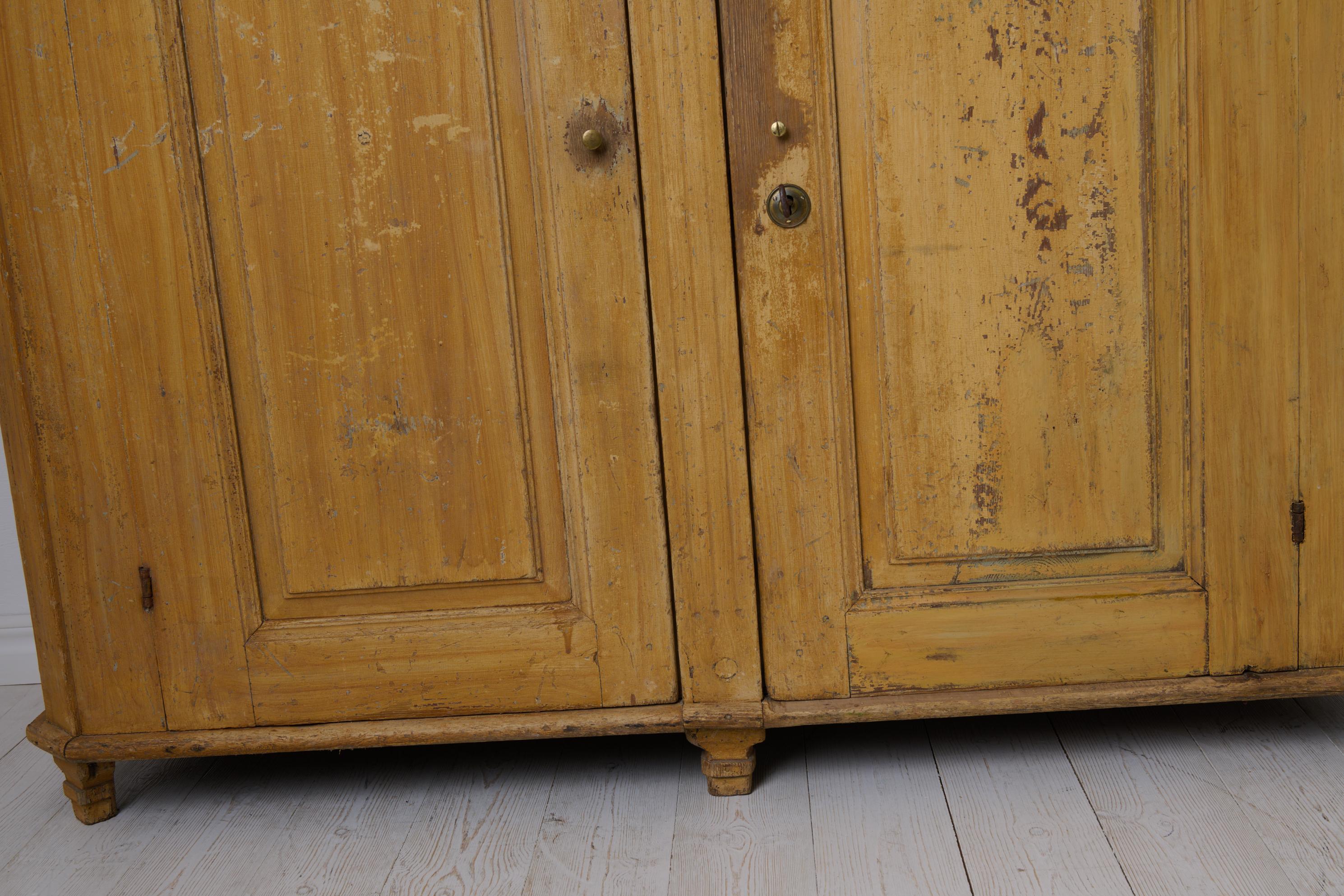 Antique Pine Sideboard from the Swedish Gustavian Period with Birch Faux Paint For Sale 3