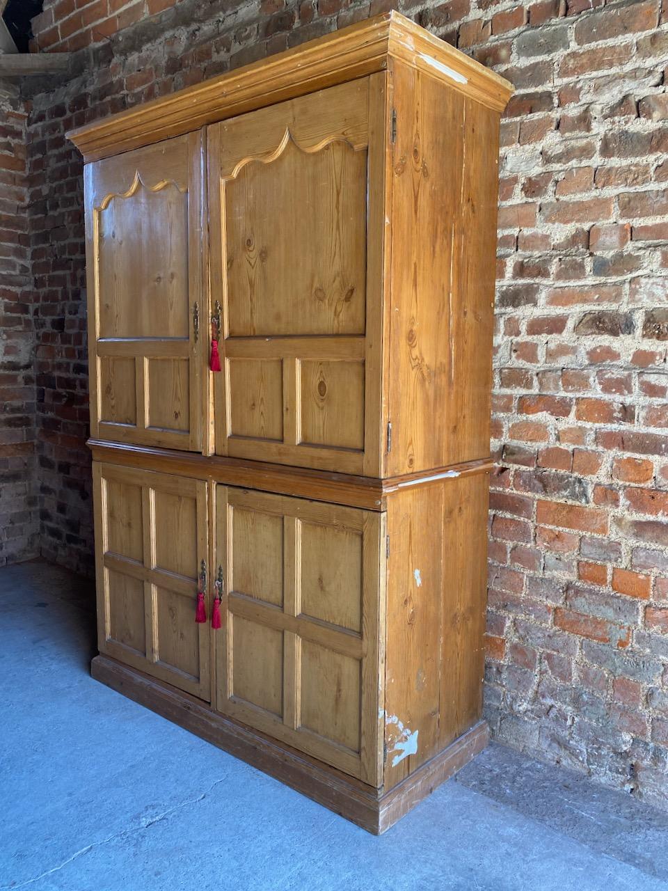 Antique Pine Wardrobe Housekeepers Cupboard 19th Century Victorian, circa 1890 3