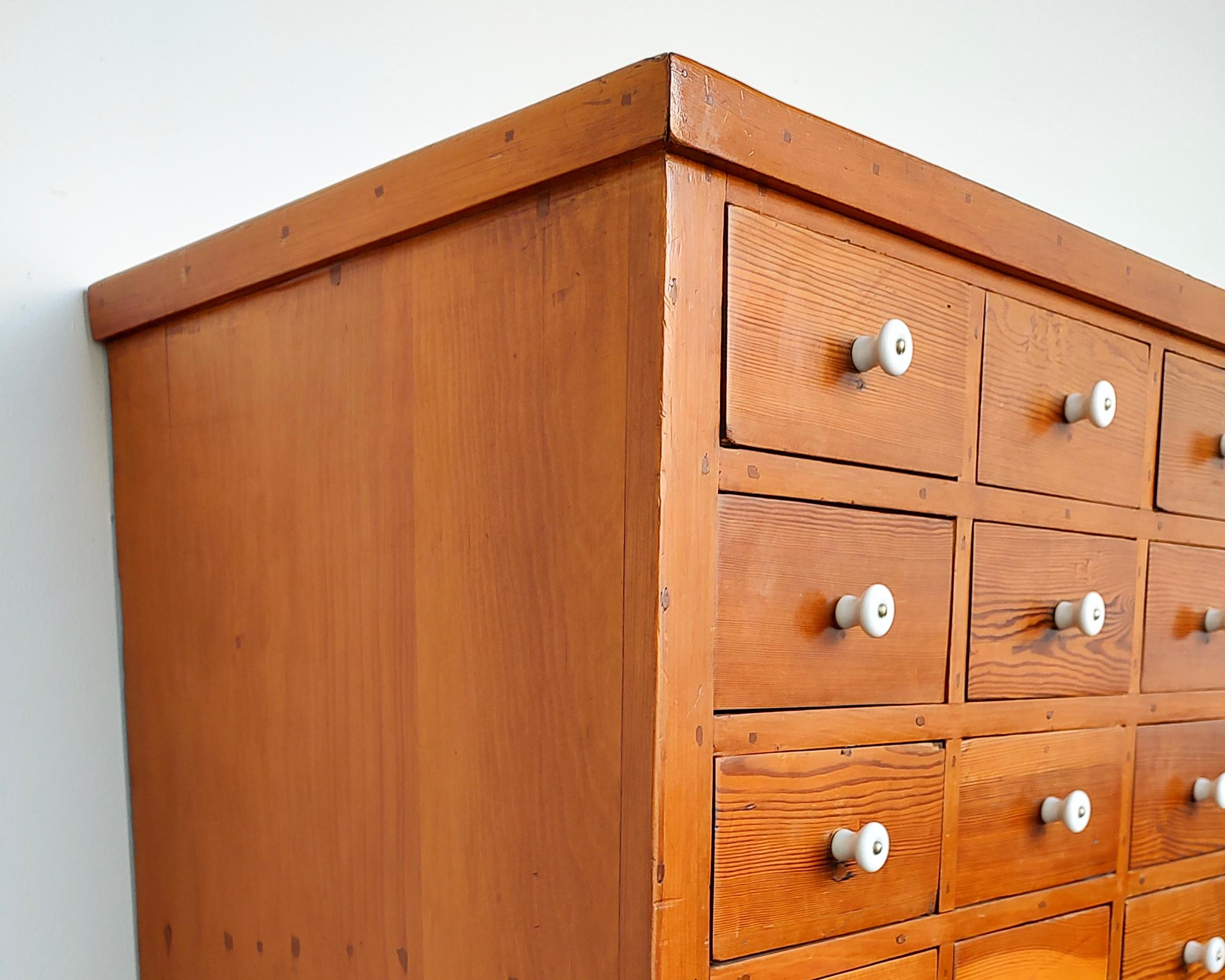 Antique Pine Wood Apothecary Chest of Drawers 1940s For Sale 3