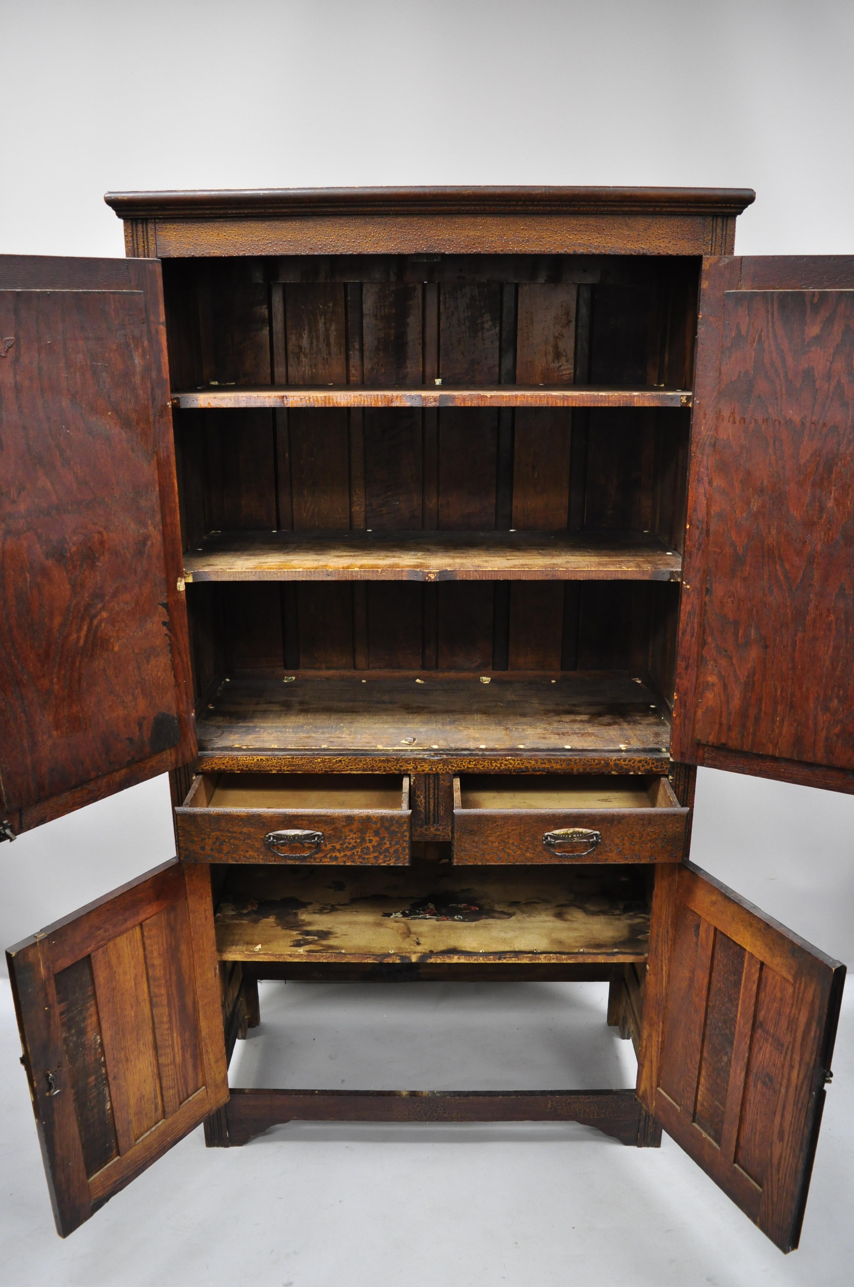 Antique Pine Wood Victorian Cupboard Cabinet Hutch with Alligatored Finish In Good Condition In Philadelphia, PA