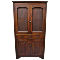 Antique armoire victorienne en bois de pin:: huche avec finition colorée