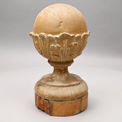 Antique Pinewood Natural Toned Architectural Finial with an acanthi embraced Orb