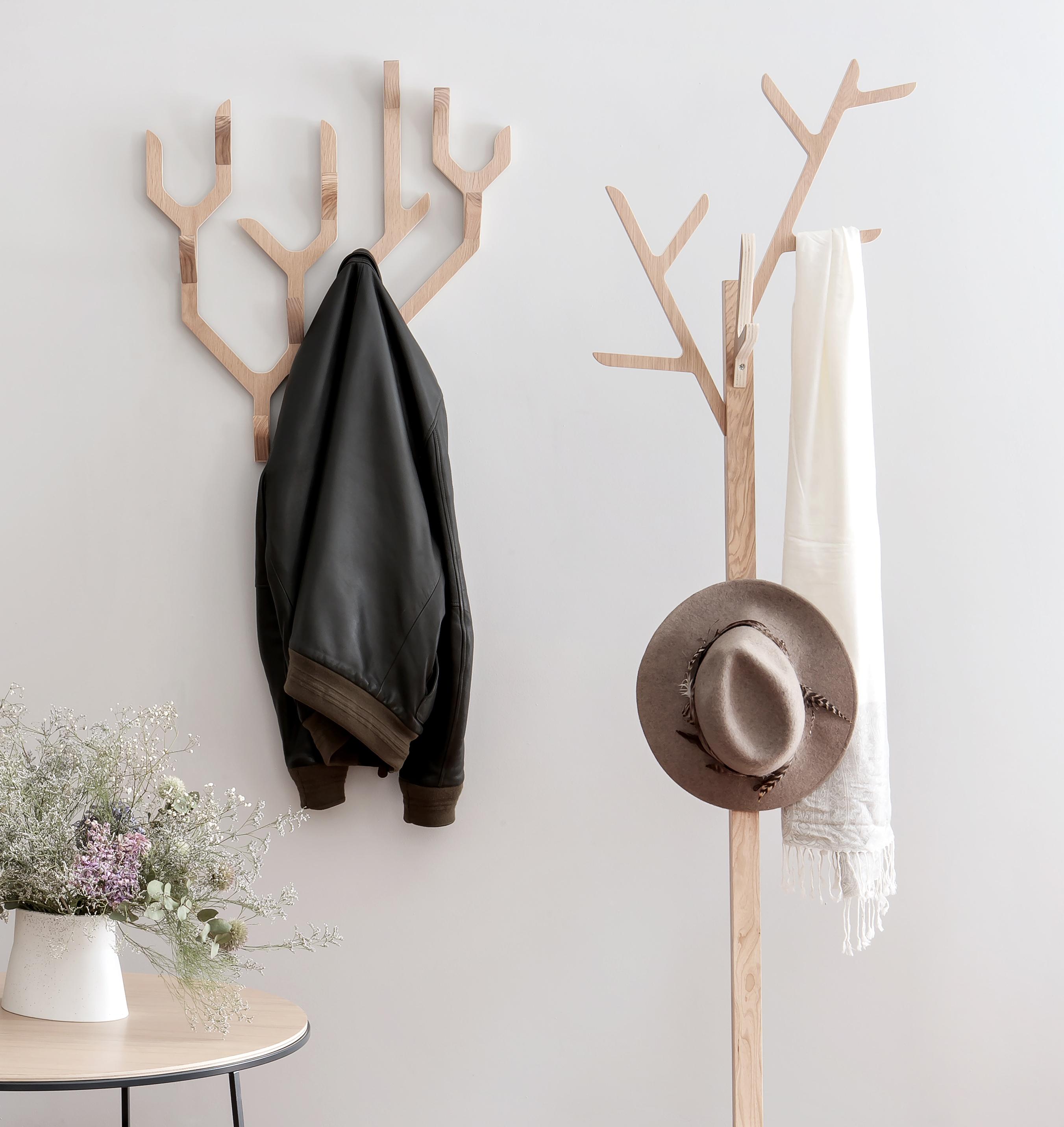 Antique Pink Ambroise Wall Coat Rack by HARTO In New Condition For Sale In Geneve, CH