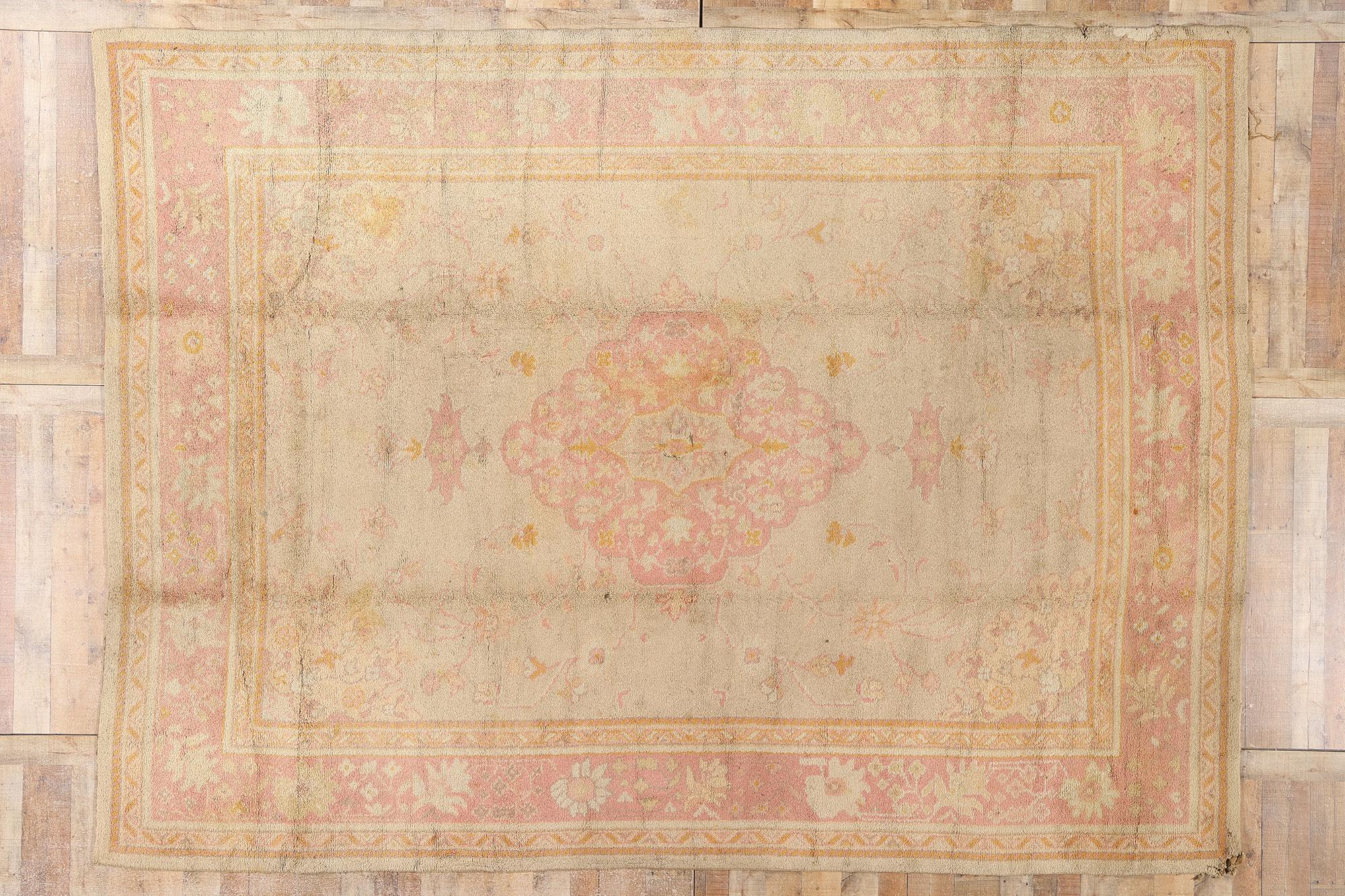 Late 19th Century Antique European Oushak Carpet with Traditional Style For Sale 4
