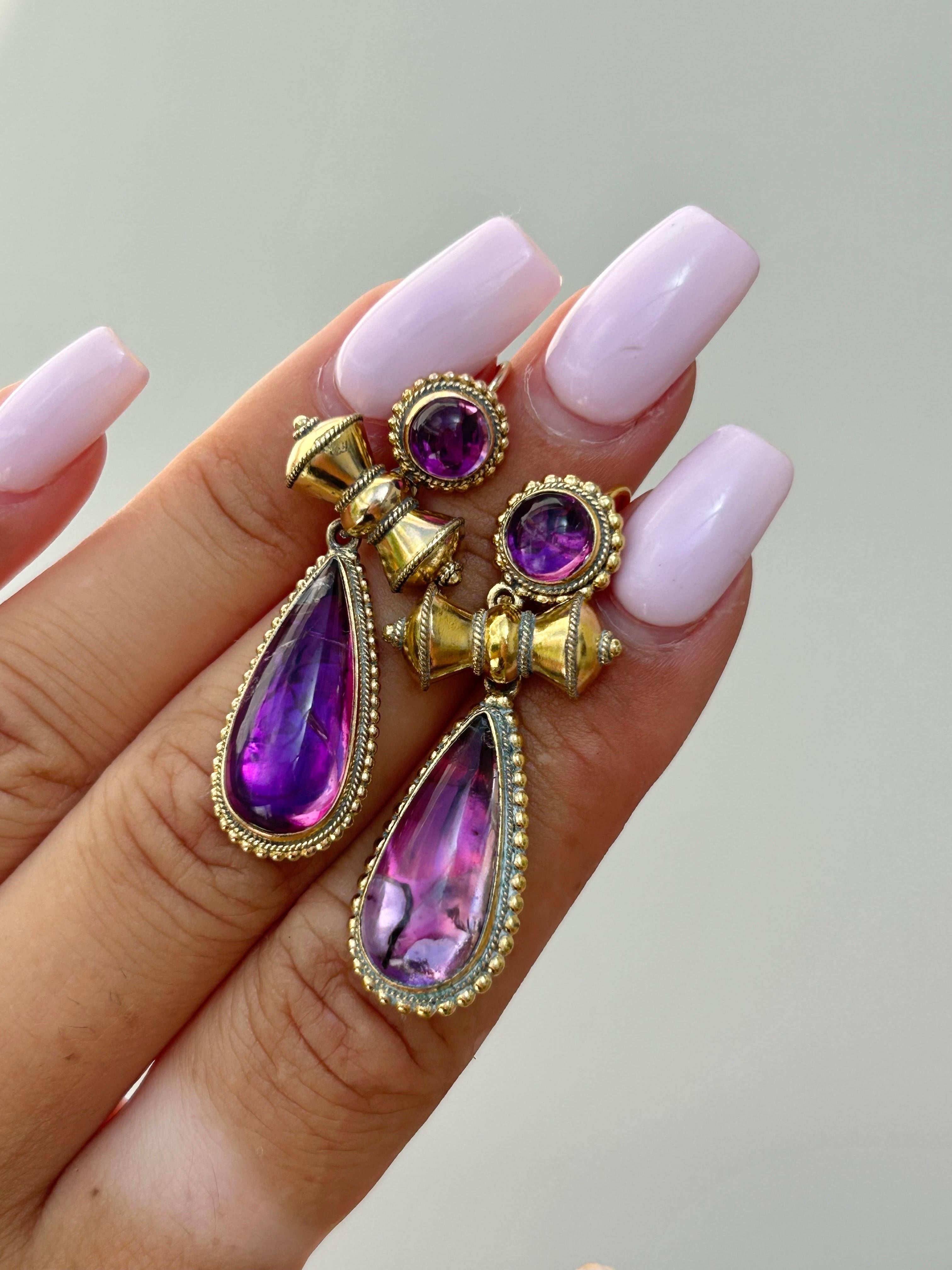 Antique Pink Foiled Cabochon Brooch and Earrings Suite in Antique Box For Sale 1