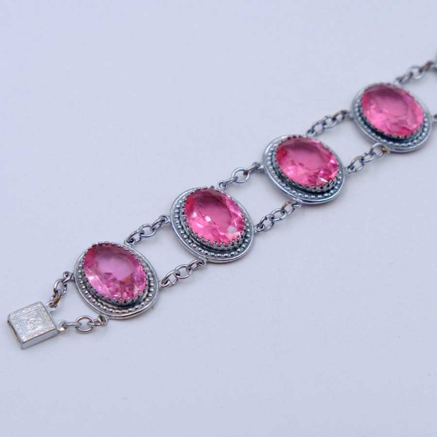 Antique Pink Glass Bracelet 1930s In Good Condition For Sale In Austin, TX