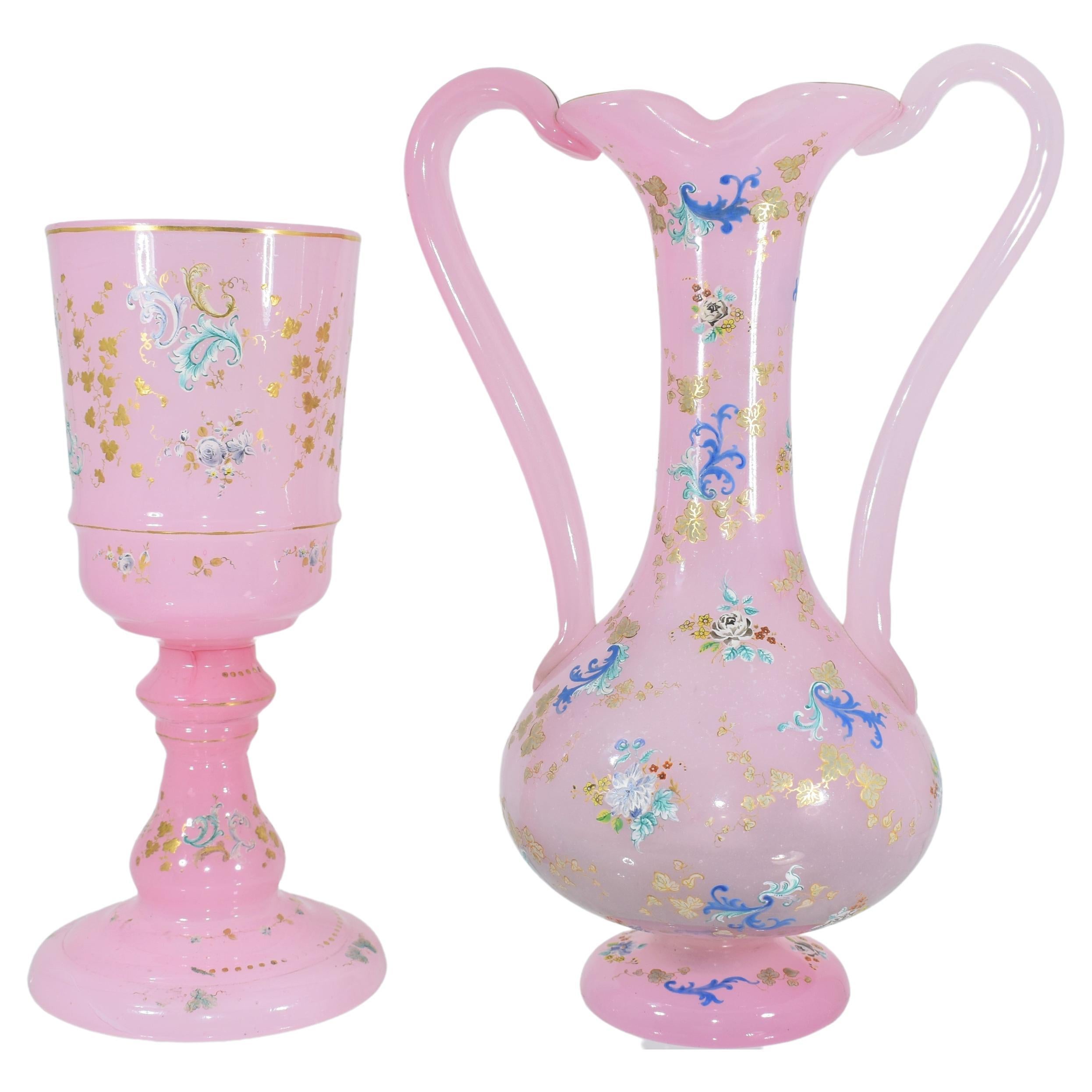 Vase et gobelet en verre émaillé opalin rose antique, 19ème siècle, Moser