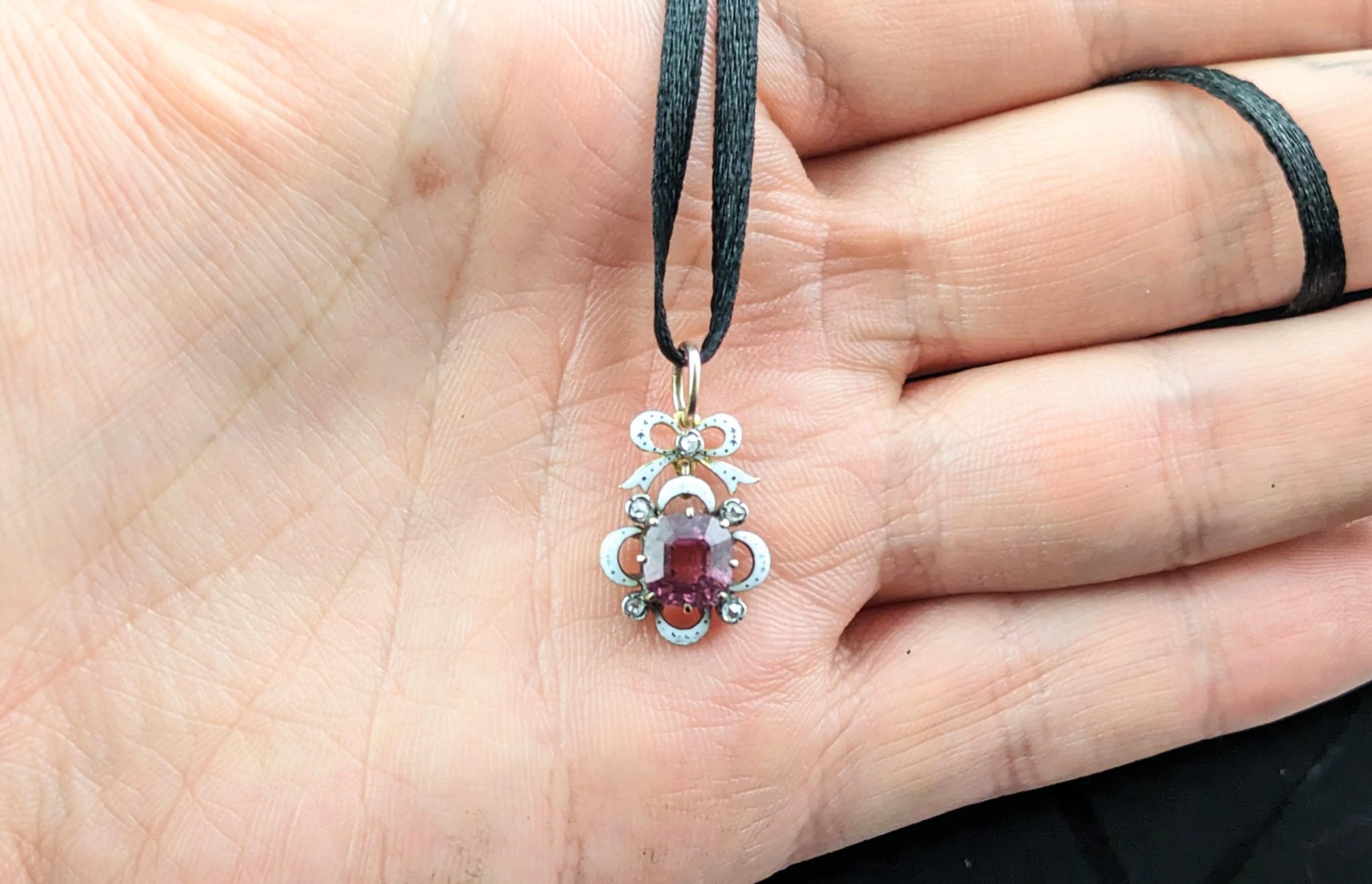 Antique Pink Tourmaline and Diamond Pendant, White and Black Enamel, 18k Gold In Good Condition In NEWARK, GB