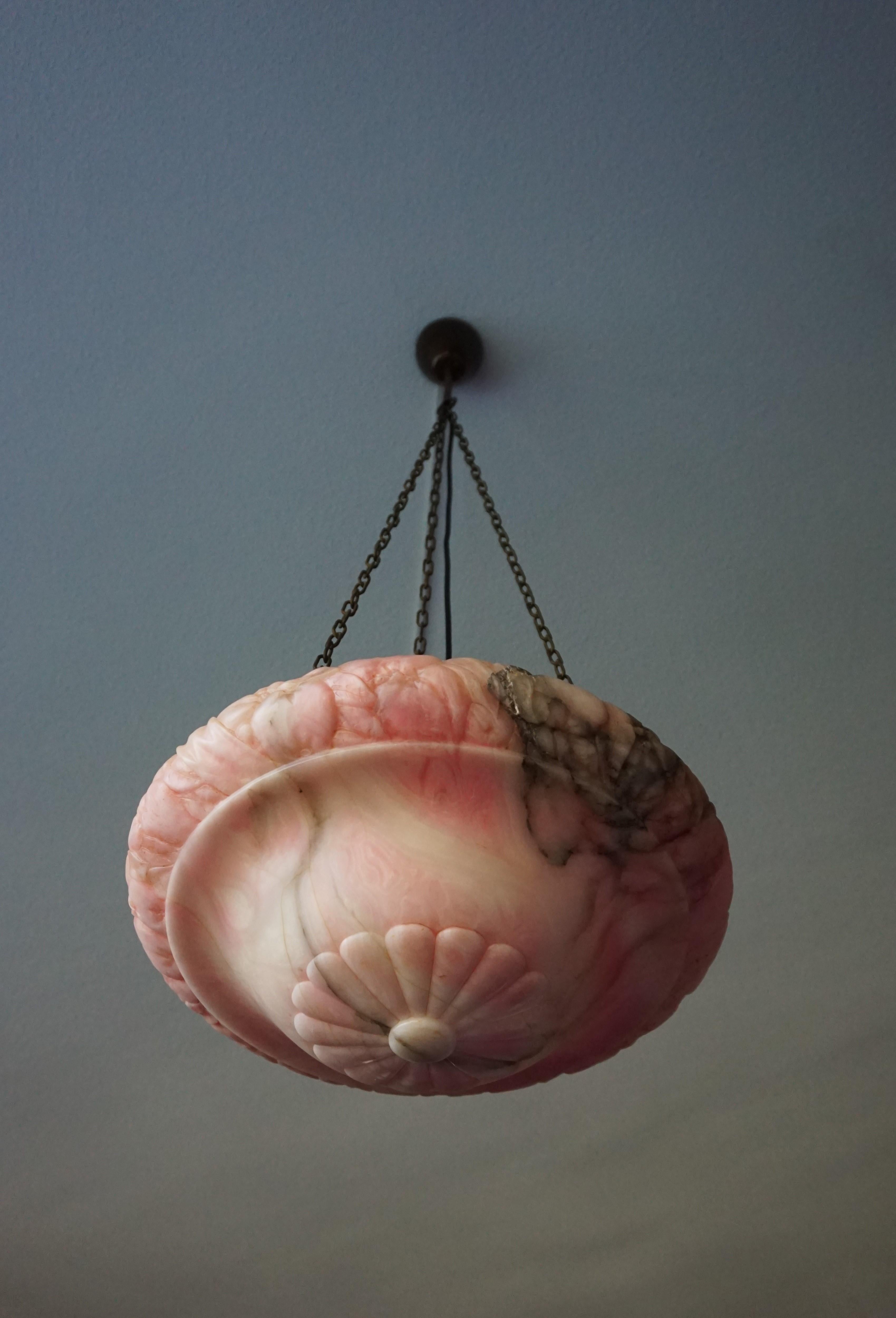 Pink, White & Black Pendant Light with a Hand Carved Thick Alabaster Shade In Good Condition For Sale In Lisse, NL