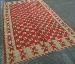 Antique Pirot / Sarkoy kilim of scarce lattice design, circa 1920.