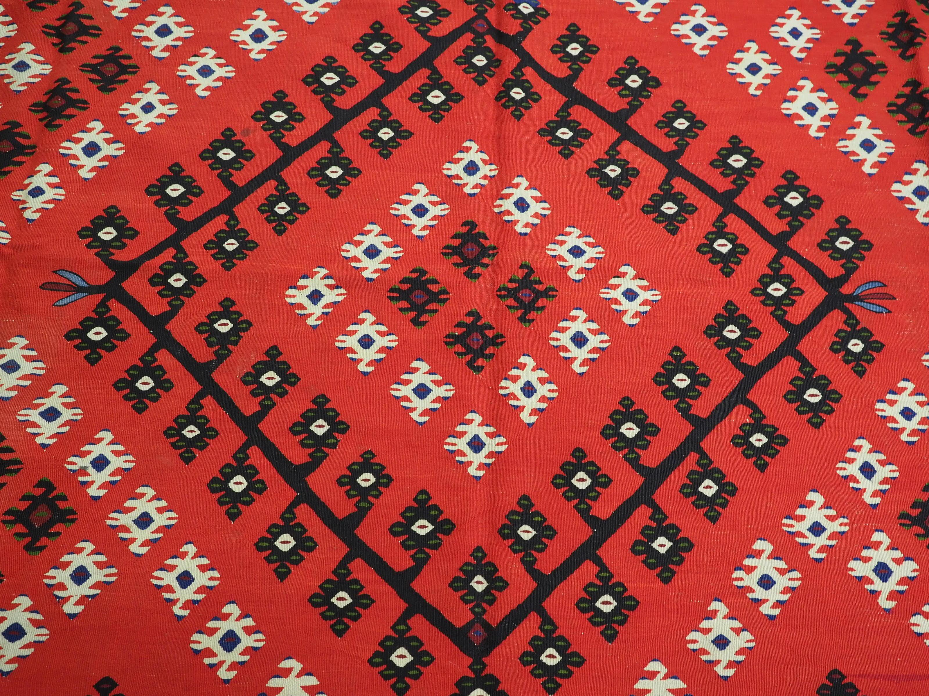 Antique Pirot / Sarkoy kilim of traditional design, circa 1920. For Sale 4