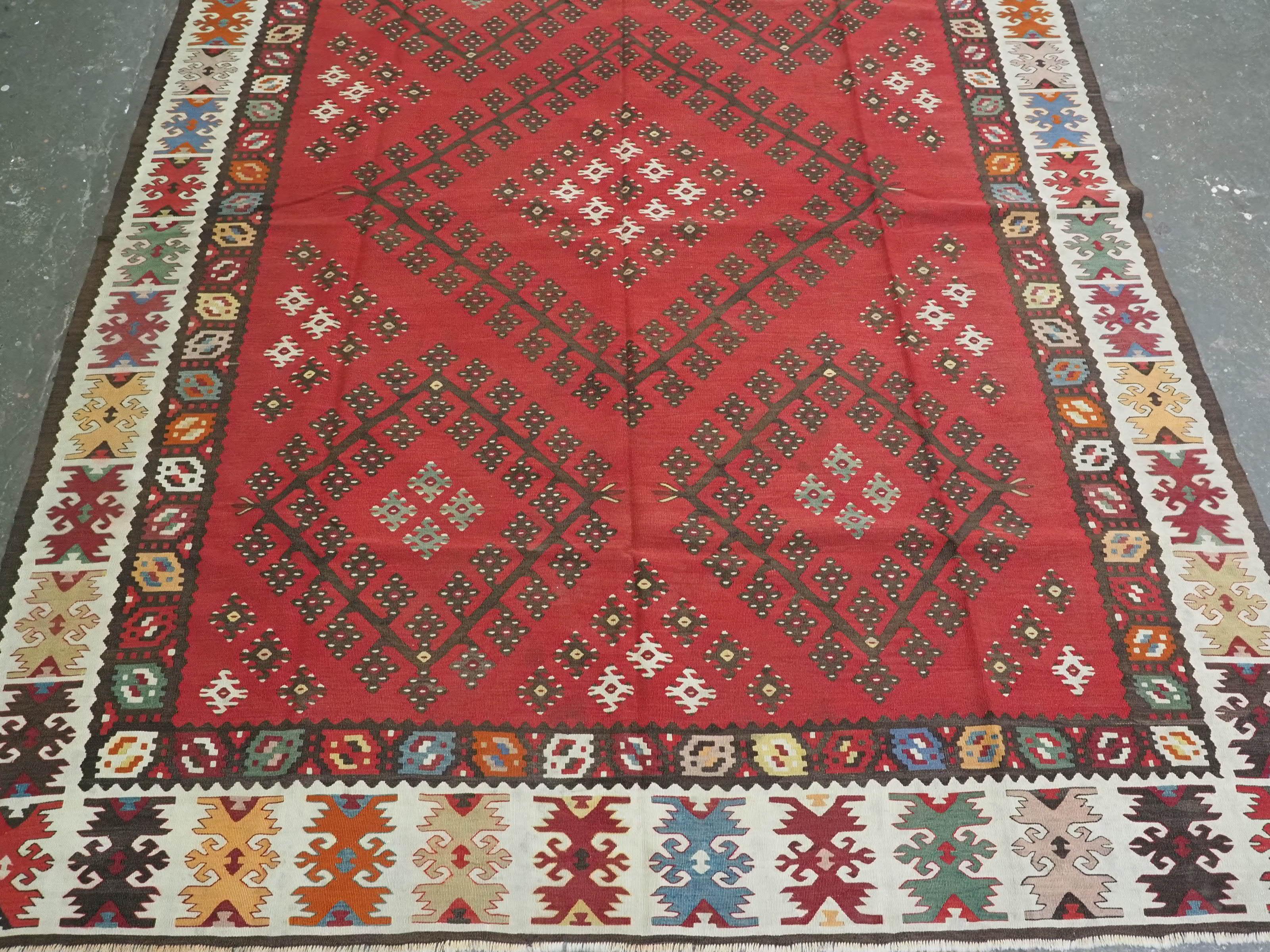 Early 20th Century Antique Pirot / Sarkoy kilim of traditional design, circa 1920. For Sale