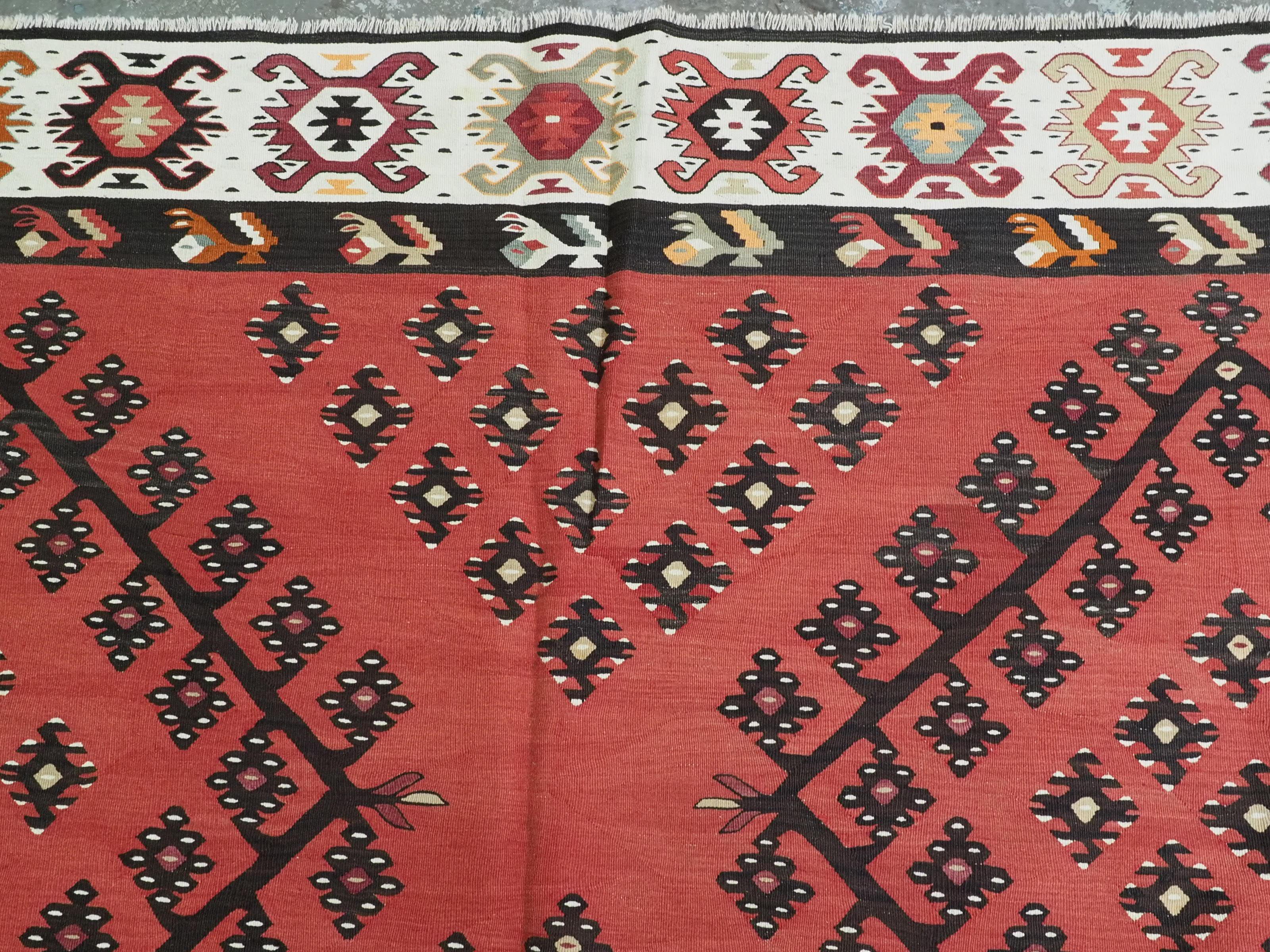 Antique Pirot/ Sarkoy kilim of traditional design & large room size, circa 1920. For Sale 1