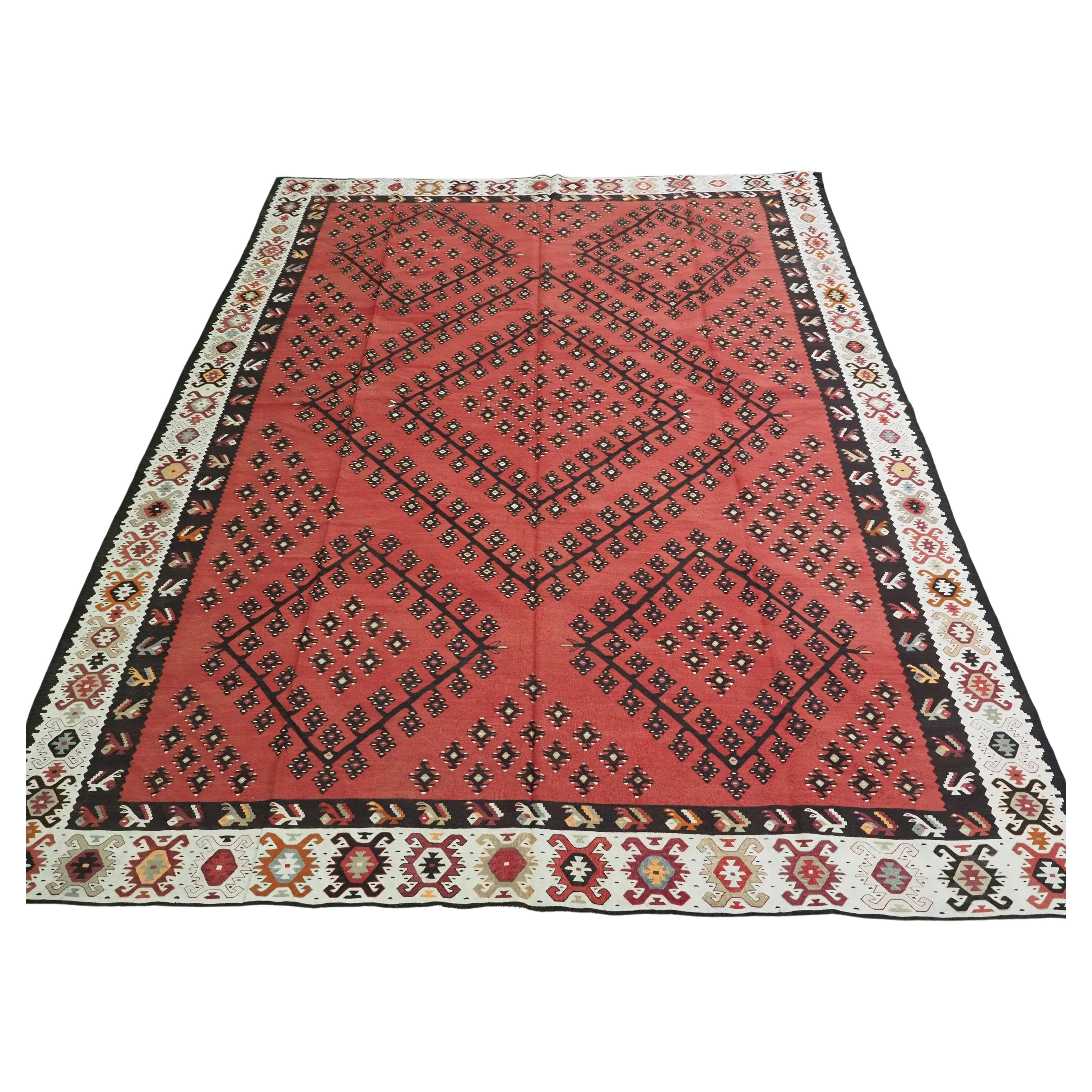 Antique Pirot/ Sarkoy kilim of traditional design & large room size, circa 1920. For Sale