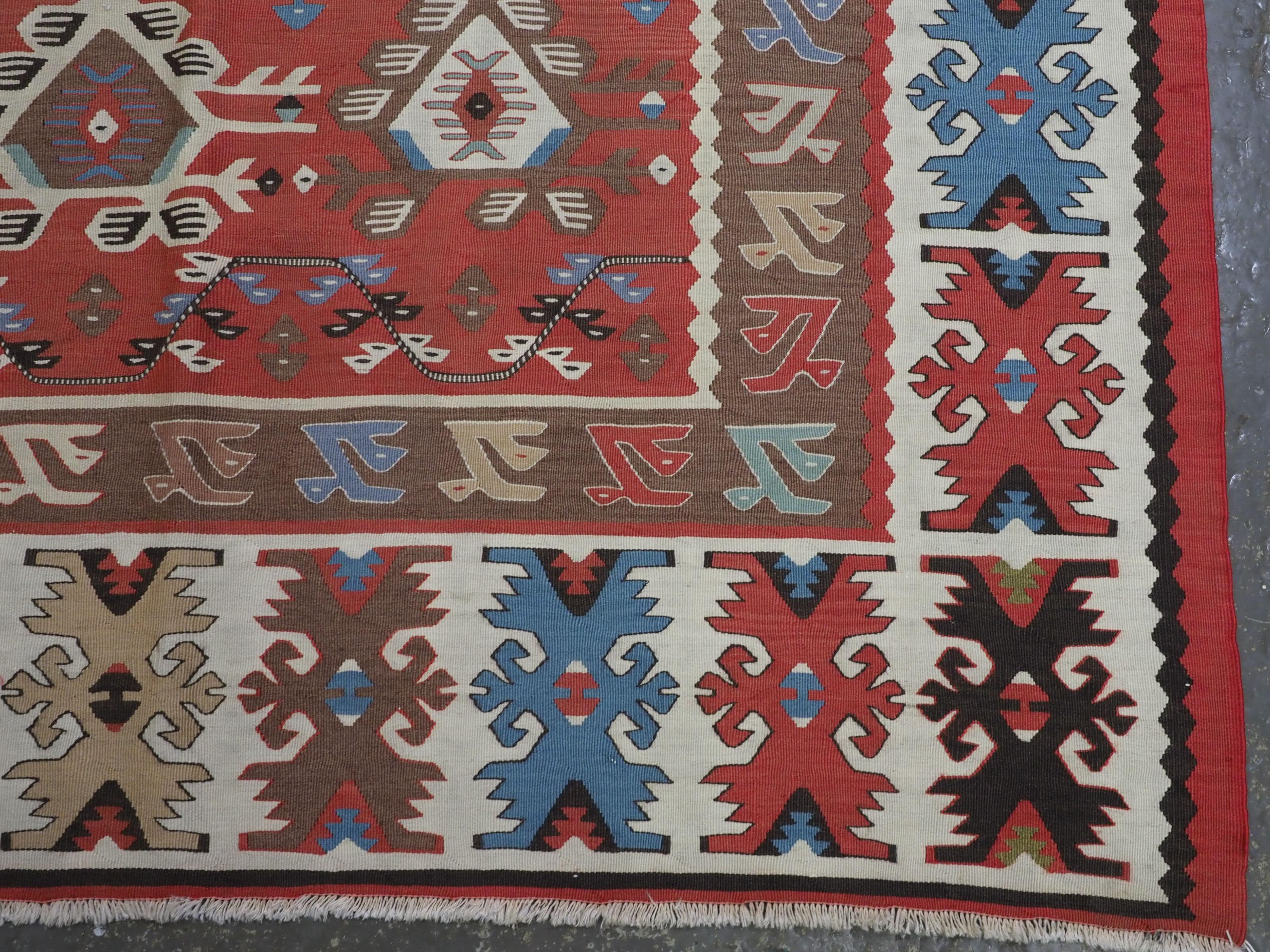 Antique Pirot / Sarkoy kilim of traditional repeat design, circa 1920. For Sale 6