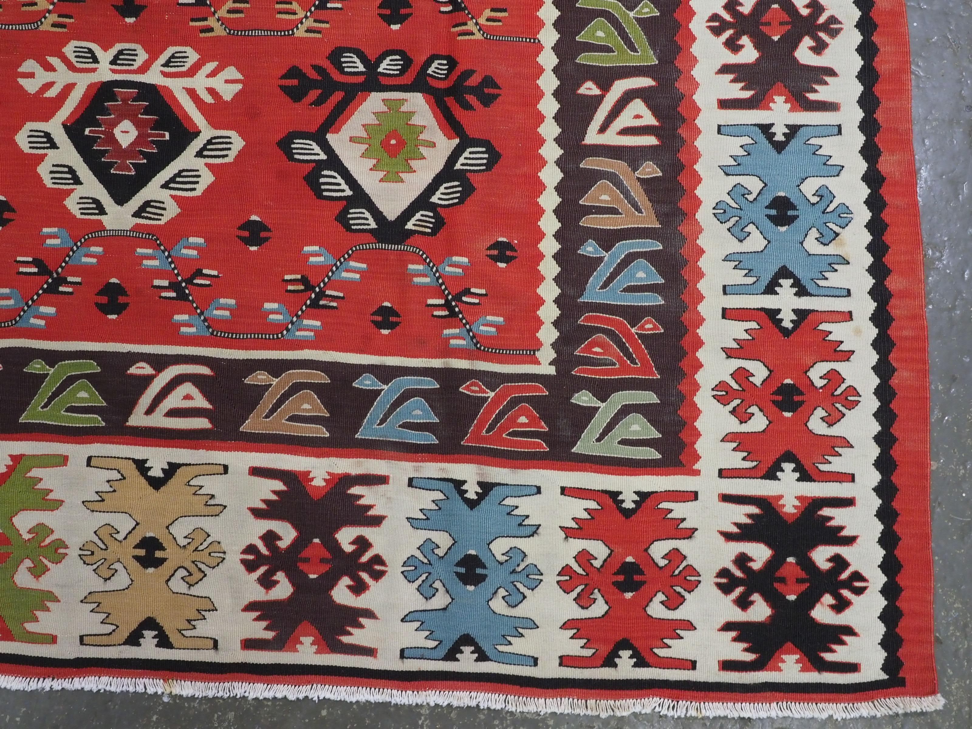 Antique Pirot / Sarkoy kilim of traditional repeat design, circa 1920. For Sale 5