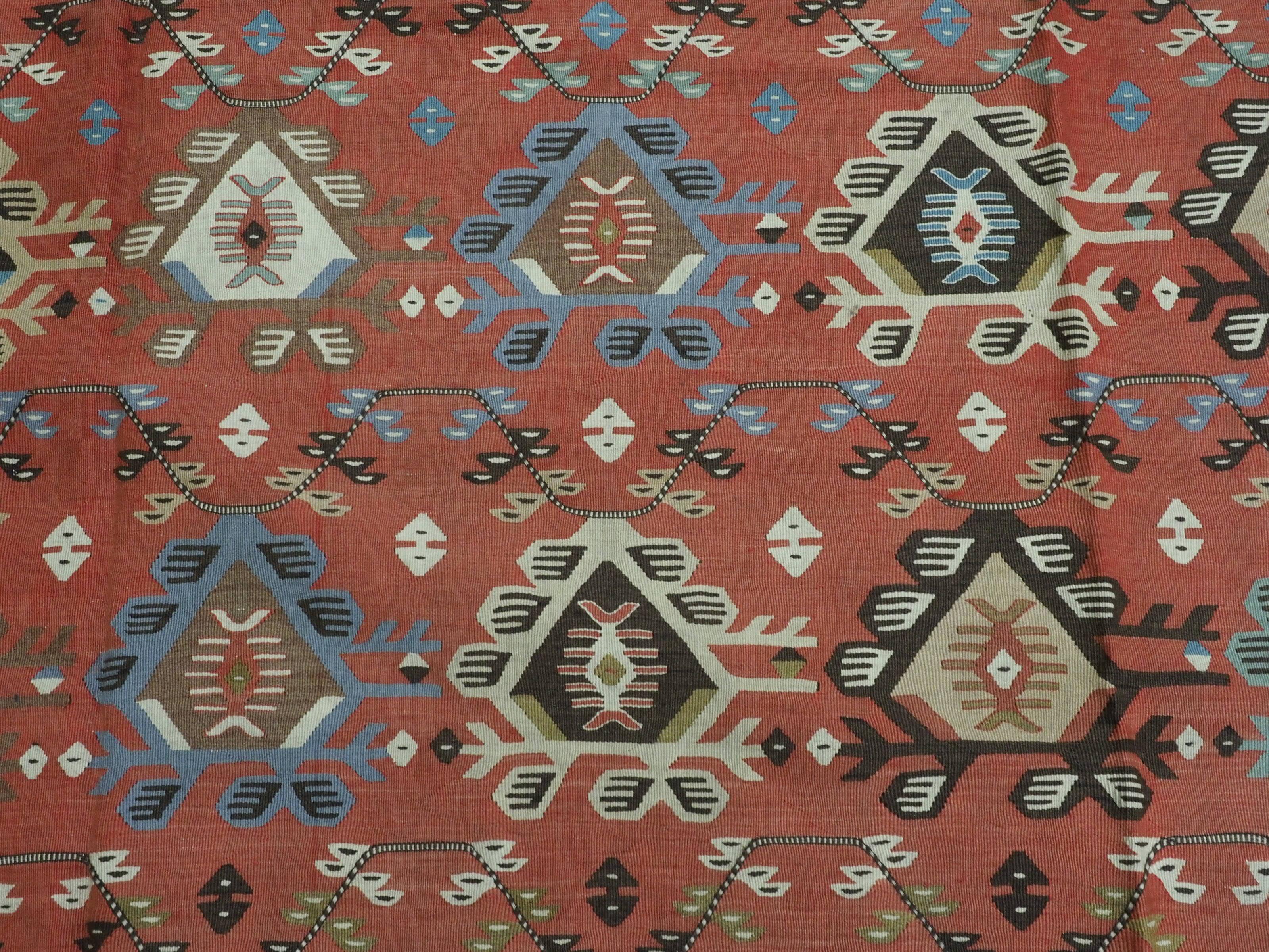 Antique Pirot / Sarkoy kilim of traditional repeat design, circa 1920. For Sale 3