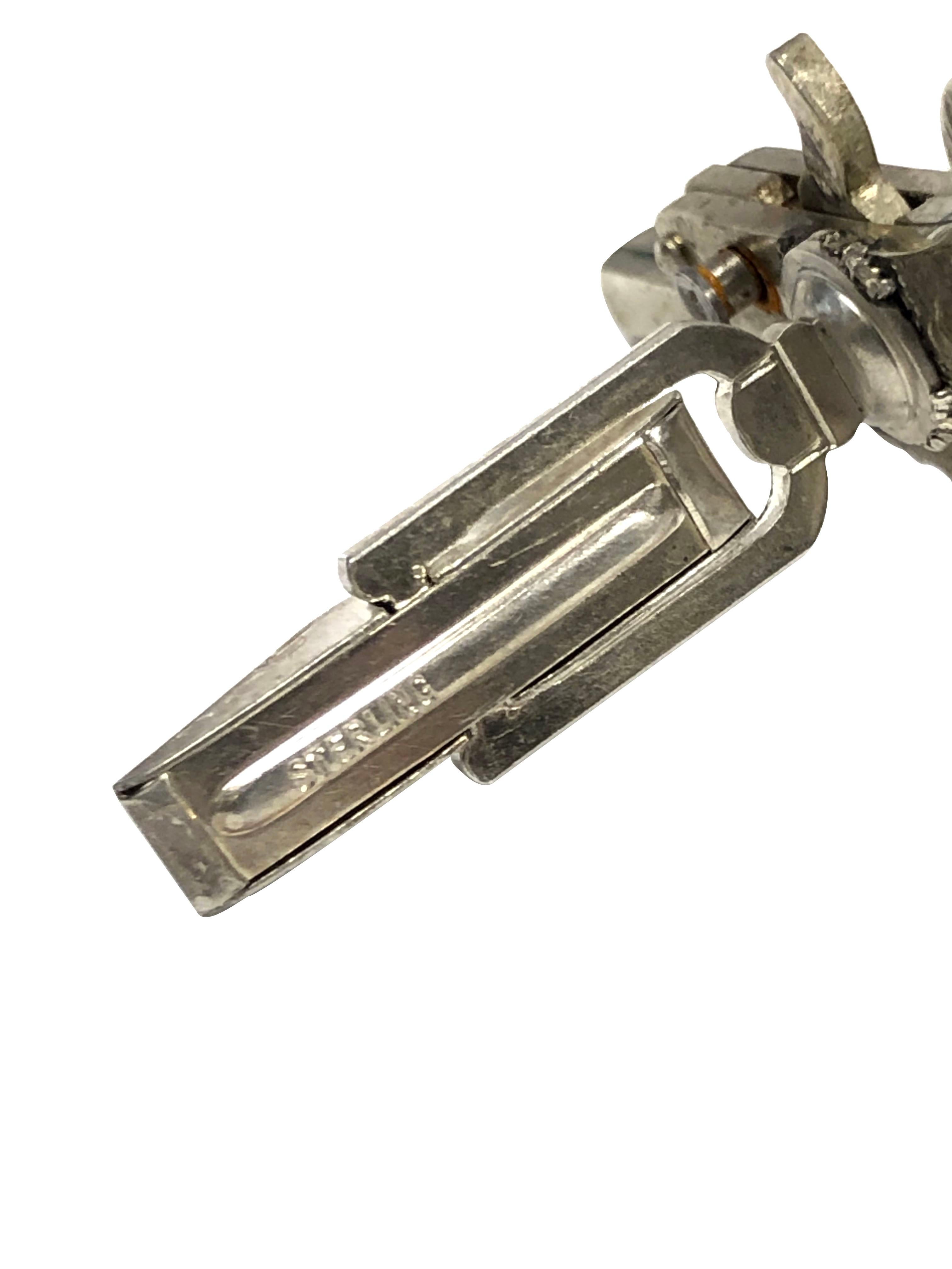 Boutons de manchette en forme de pistolet antique en vente 1