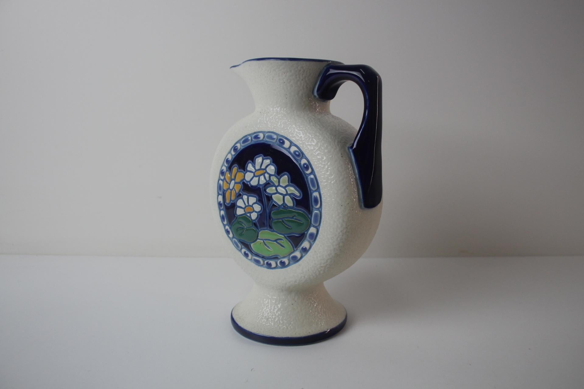 Début du 20ème siècle Pichet/Amphora ancien, Autriche-Hongrie, années 1910. en vente