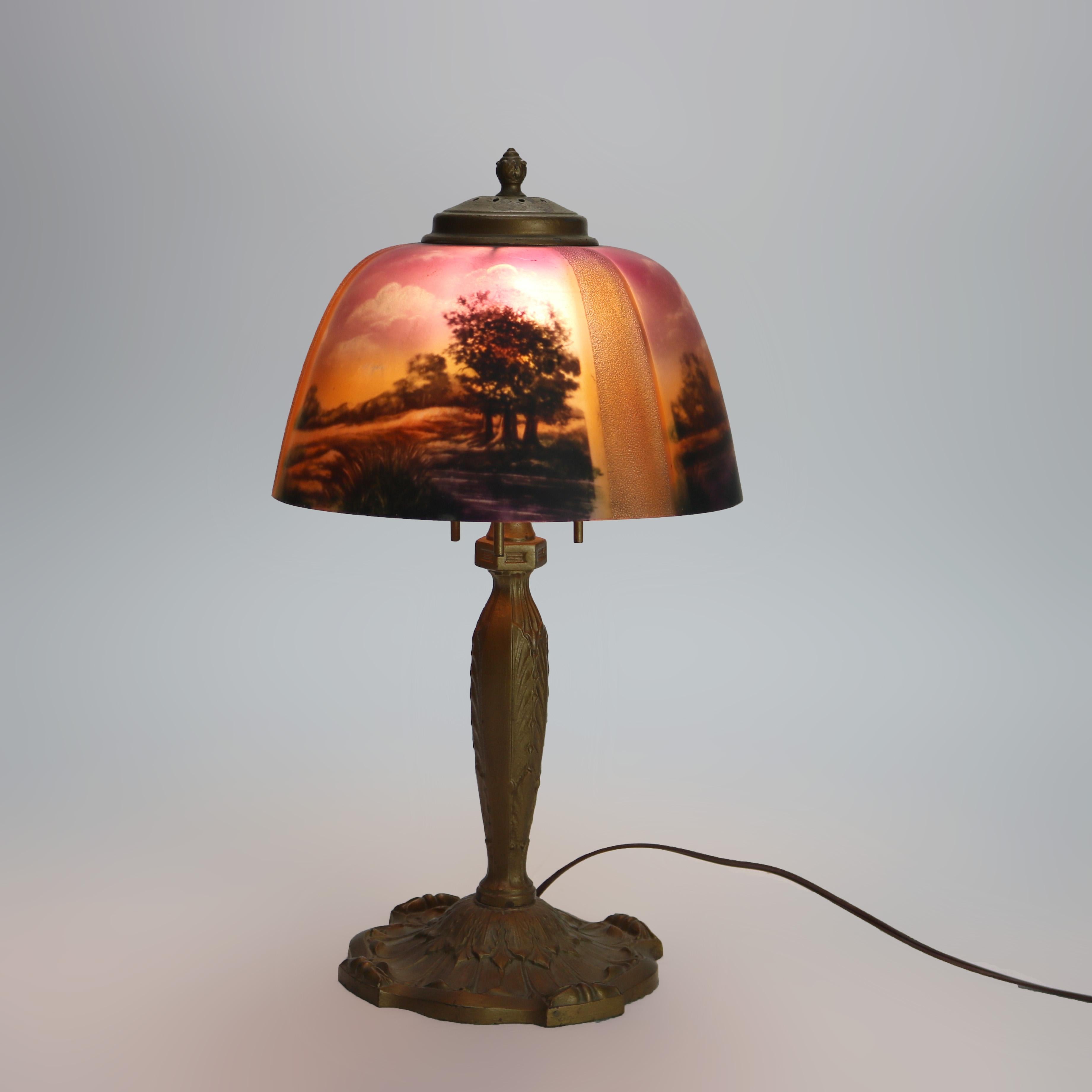 Antica lampada da tavolo Pittsburg in lino Foldes dipinta a rovescio con paesaggio C1920 in vendita 1