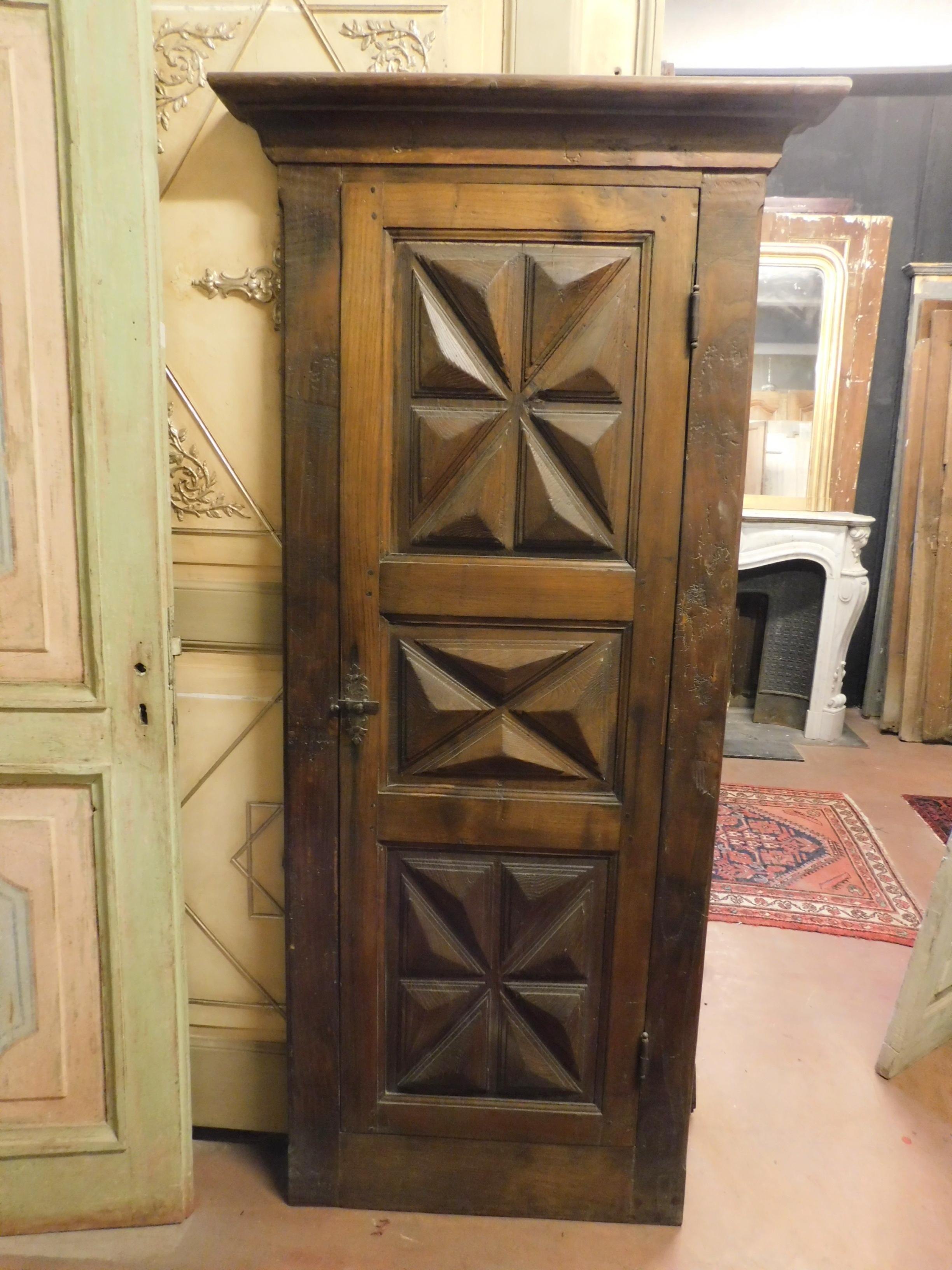 18th Century Antique Placard, Diamond Carved Wall Cupboard, Walnut with Frame, 1700, Italy For Sale