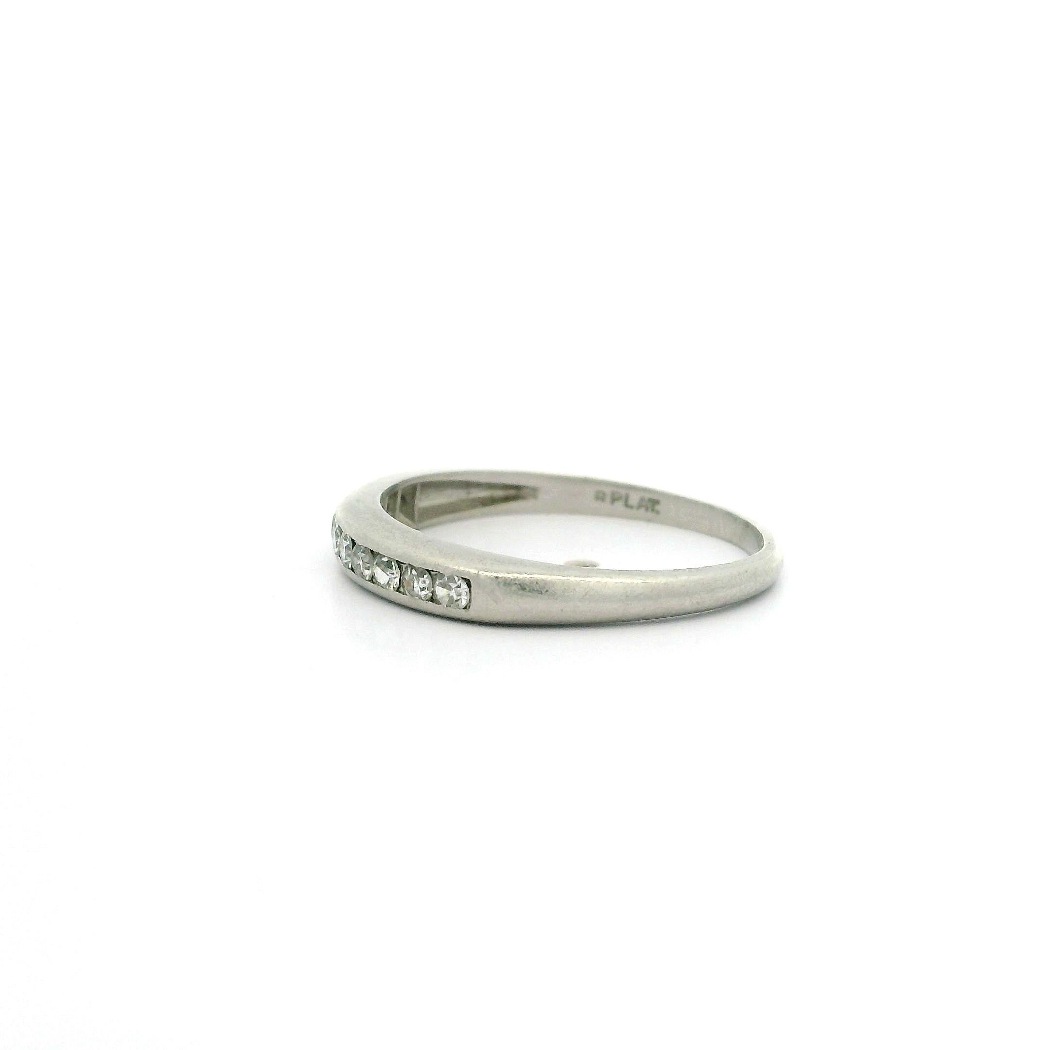 Antiker Platin 0,15ctw Single Cut Channel Set Diamant Stack Band Ring im Angebot 1
