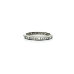 Anello a fascia impilabile in platino antico con diamante a taglio singolo da 0,55 ct.