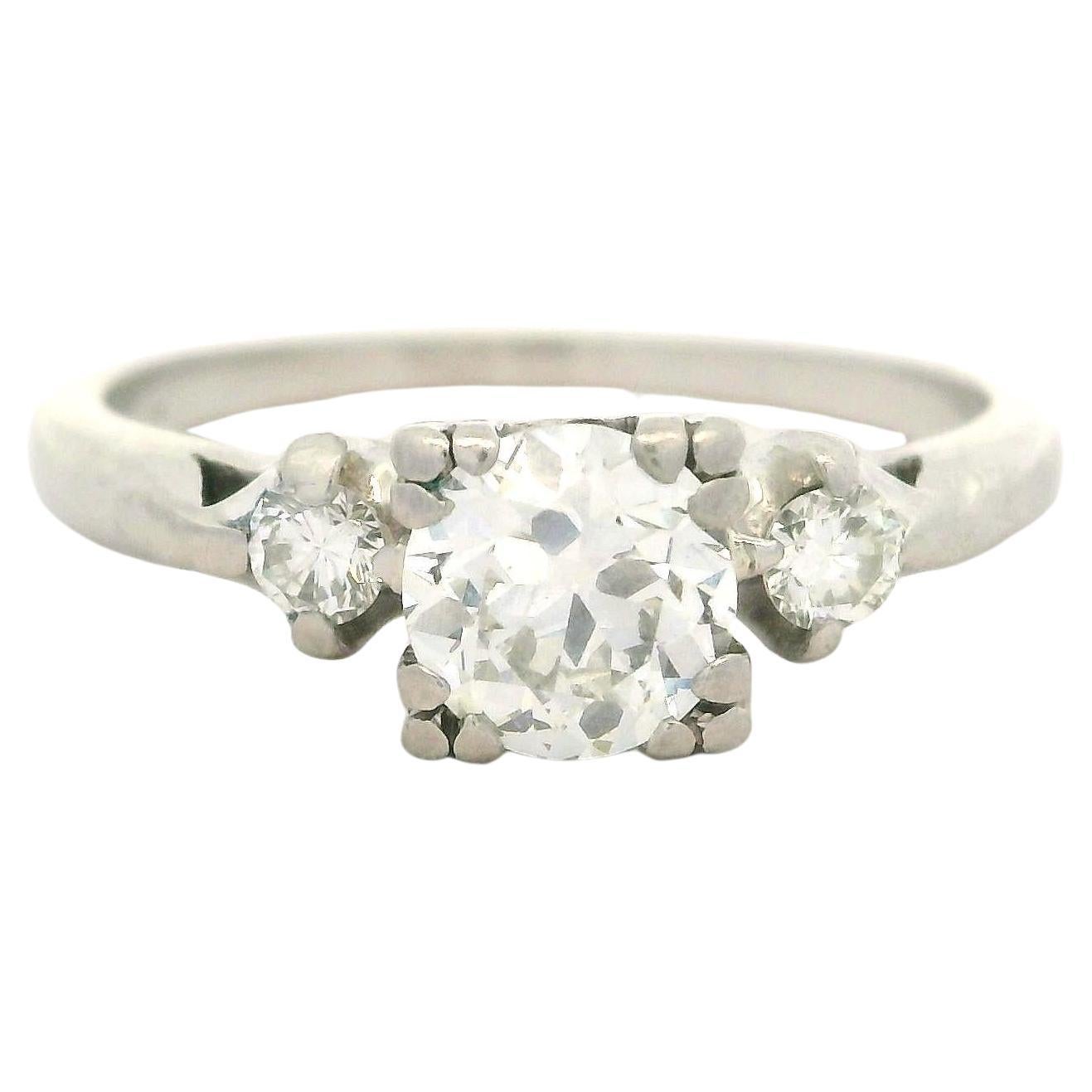Anillo de Compromiso Solitario de Platino Antiguo de 0,68 ctw con Diamante de Corte Europeo Antiguo