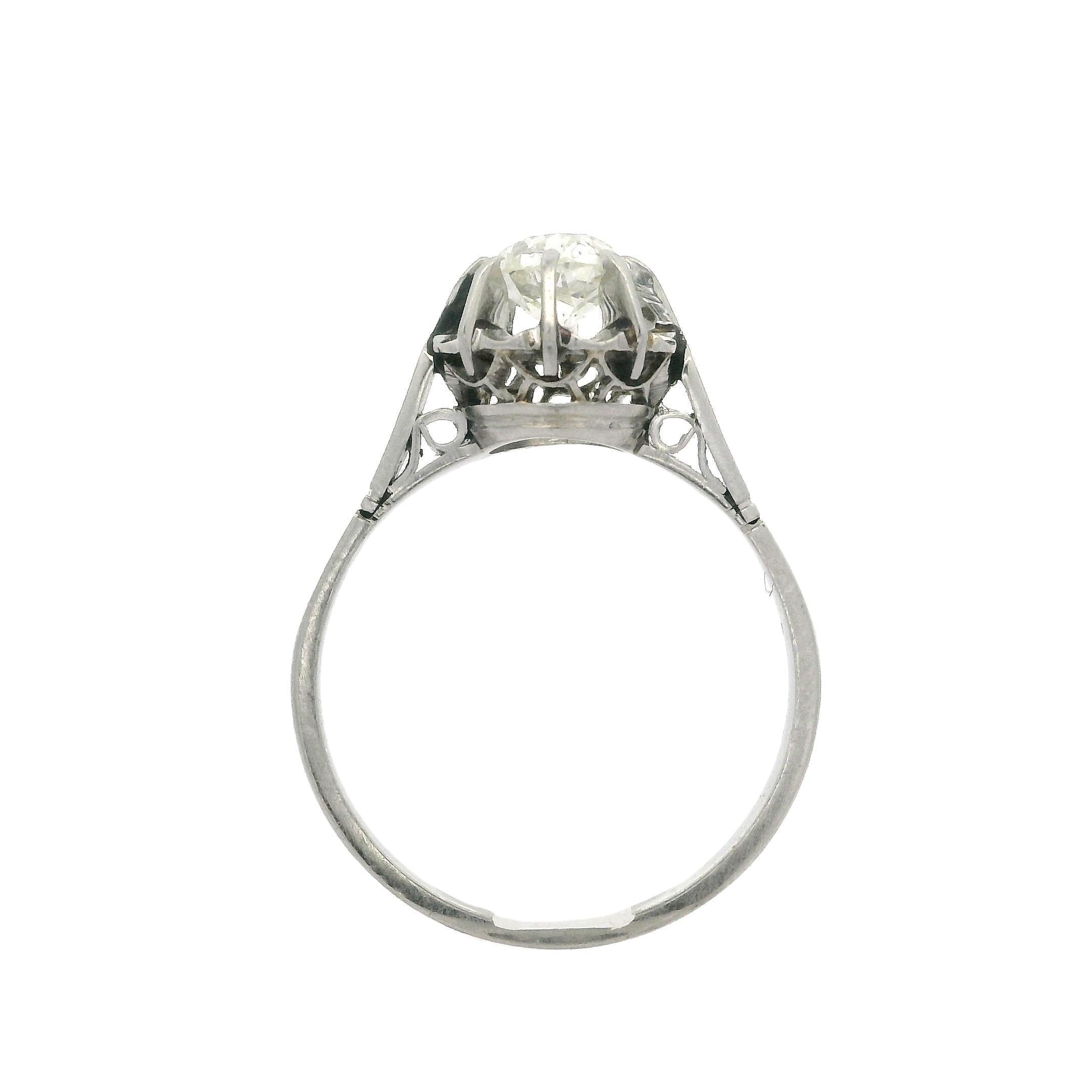 Bague solitaire à fleurs en platine ancien de 0,78 carat, taille vieille mine, sertie de diamants en vente 5