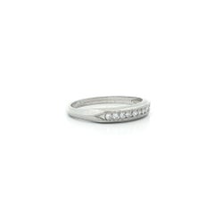 Anello a fascia con diamanti antichi in platino da 0,10 carati con taglio singolo
