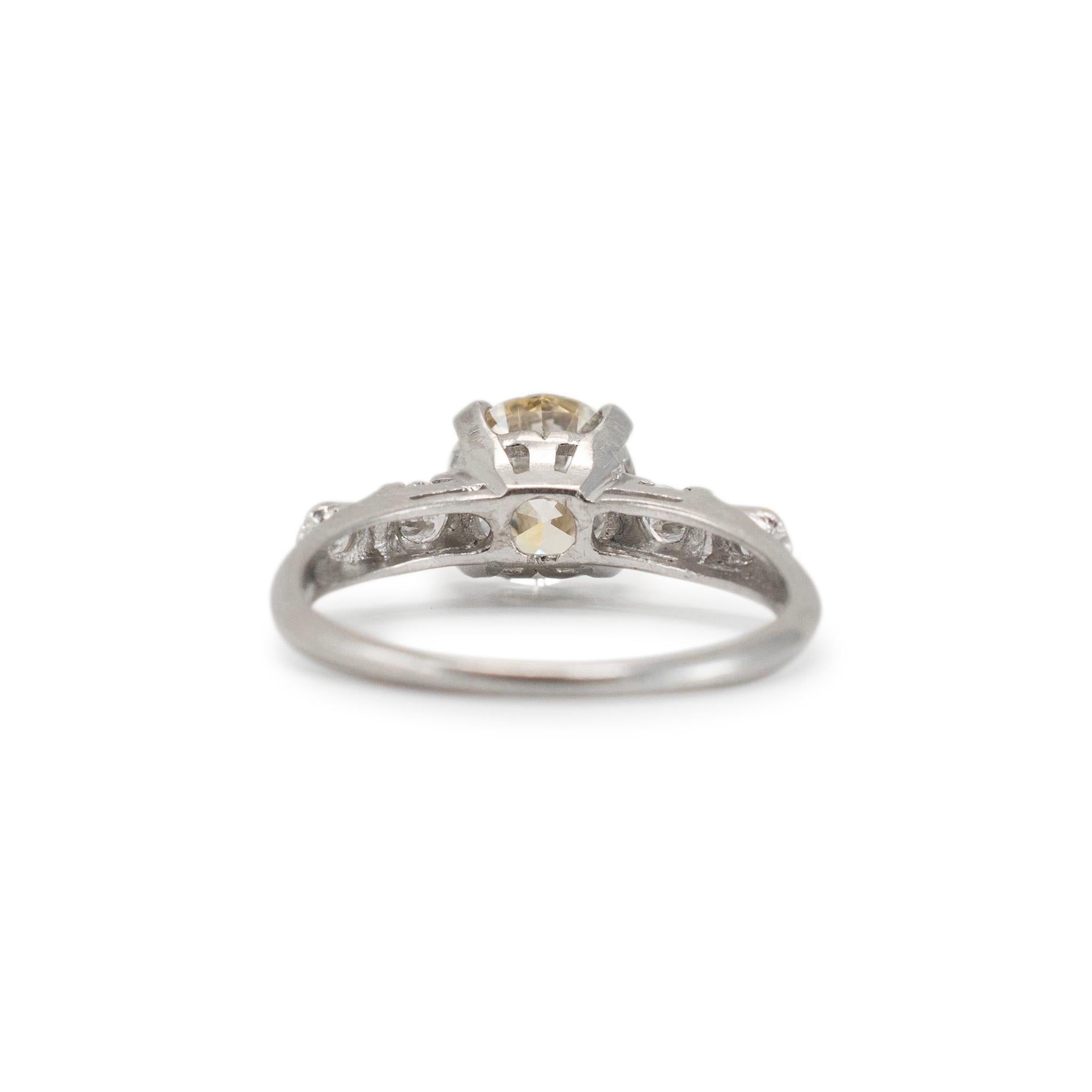 Bague de fiançailles ancienne en platine avec diamant taille européenne ancienne de 1,57 carat Excellent état - En vente à Houston, TX