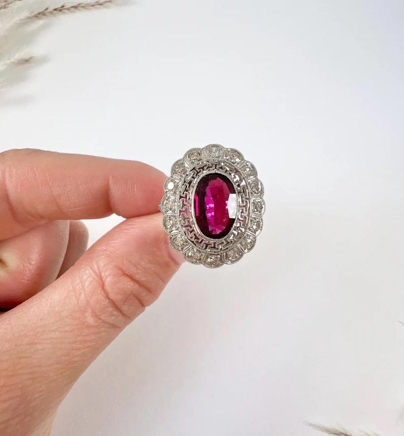Antique Platinum, 1920s Art Deco Pink Tourmaline Diamond Oval Cluster Halo Ring For Sale 6