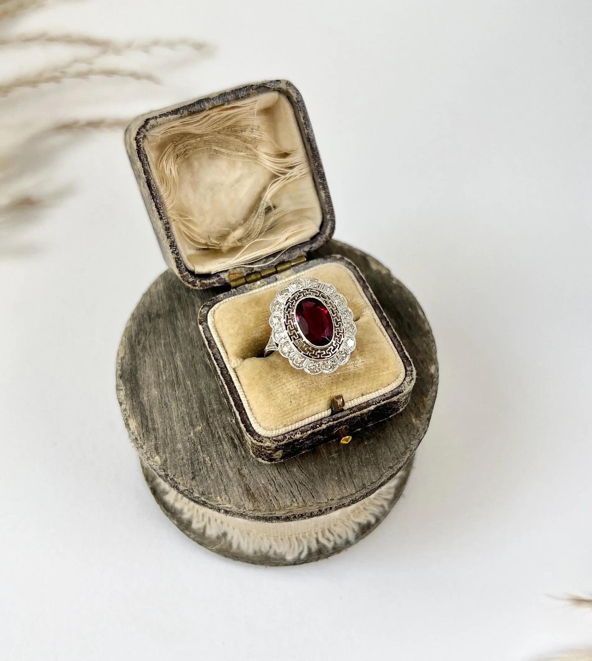 Antique Platinum, 1920s Art Deco Pink Tourmaline Diamond Oval Cluster Halo Ring For Sale 2