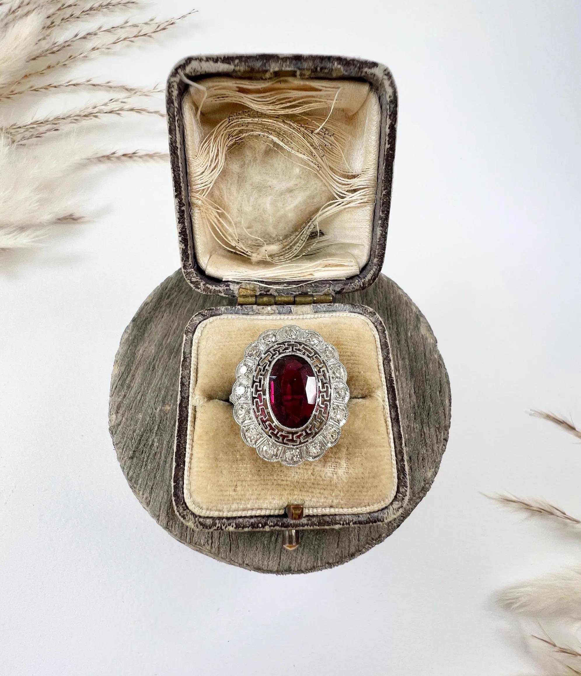 Antique Platinum, 1920s Art Deco Pink Tourmaline Diamond Oval Cluster Halo Ring For Sale 4