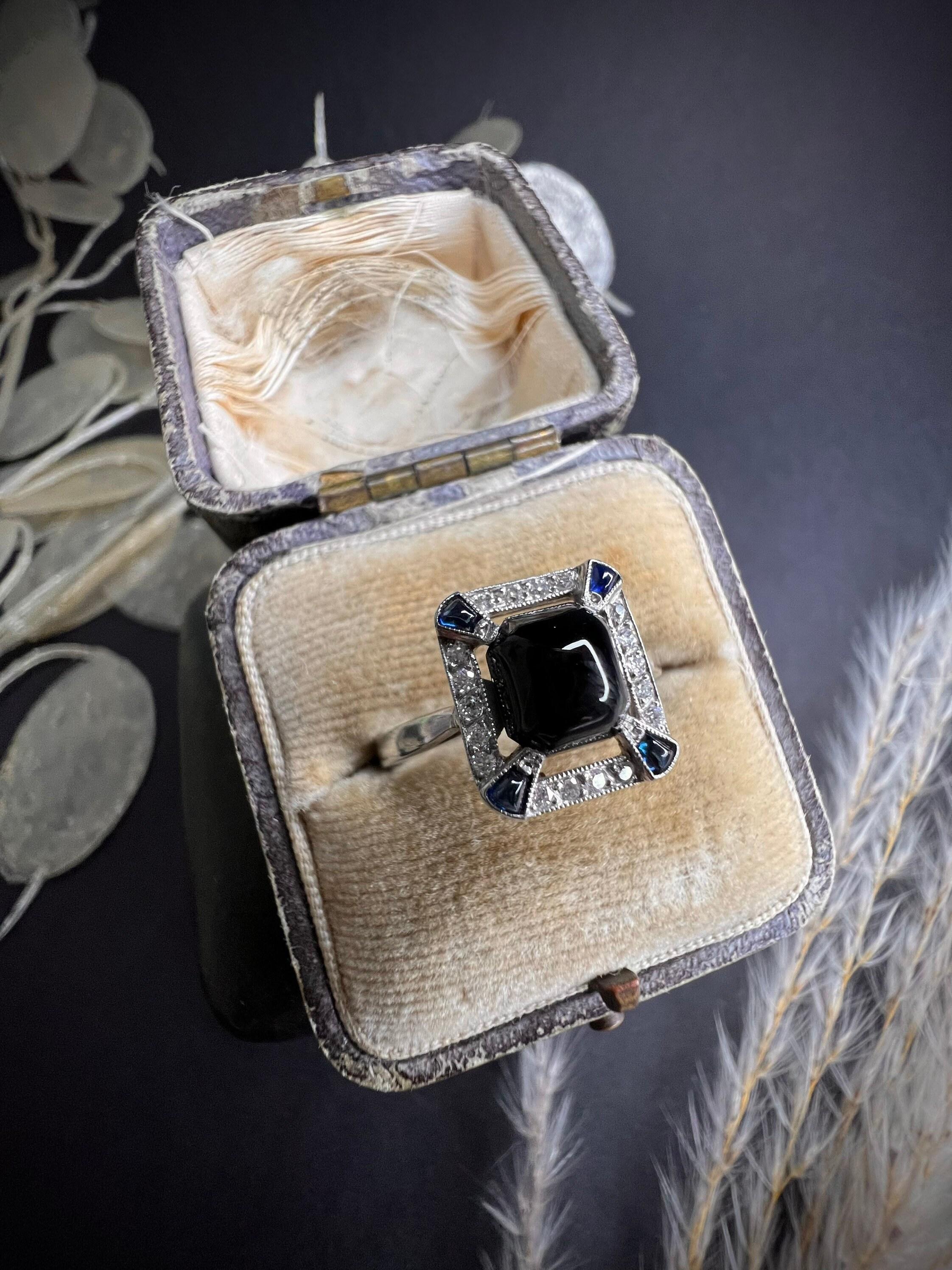 Antique Platinum 1920’s Onyx, Sapphire & Diamond Ring For Sale 2