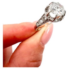 Antique Platinum, 1920s Round 1.25 Carat Diamond Engagement Ring