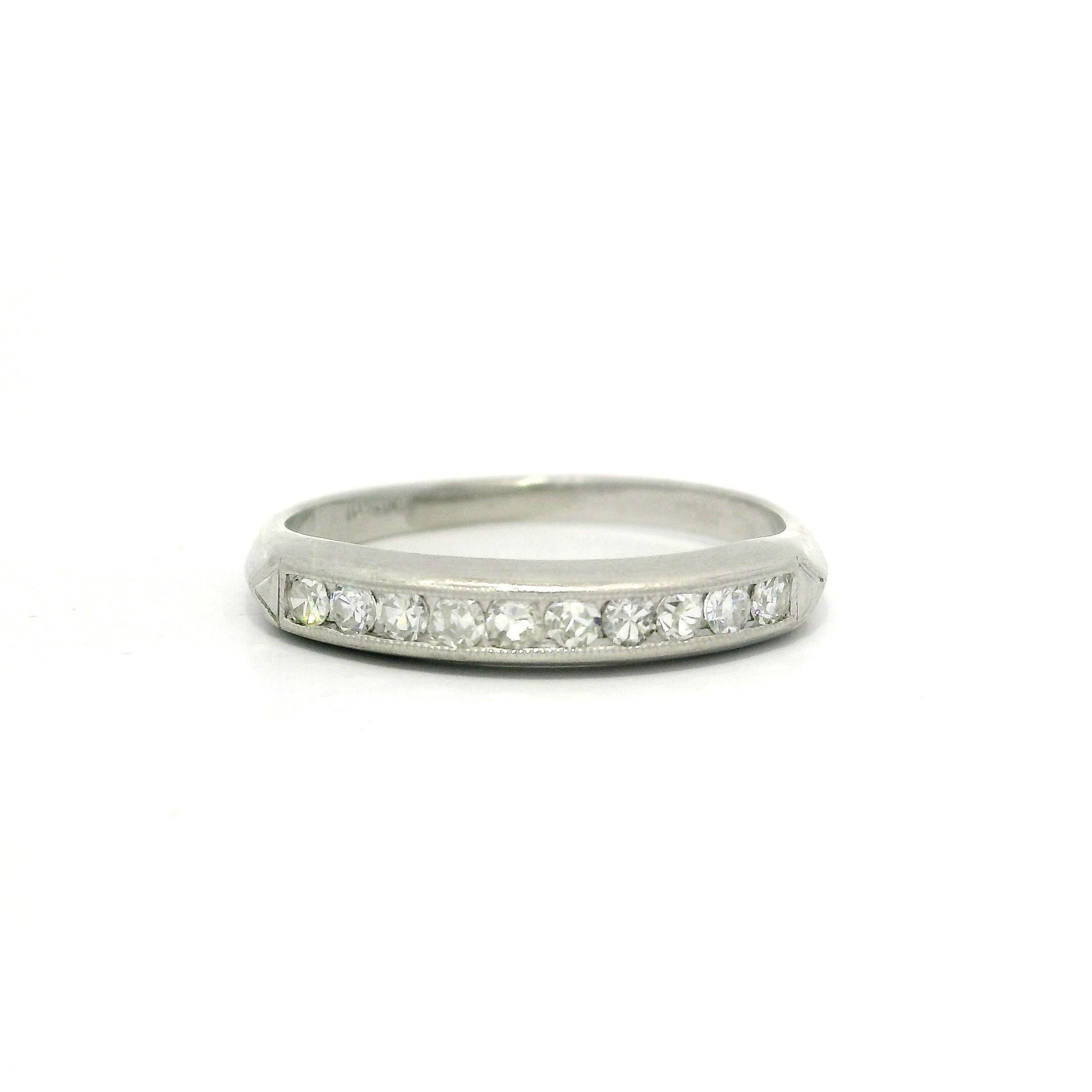 Antike Platin .20ctw Single Cut Channel Set Diamond Milgrain Band Ring