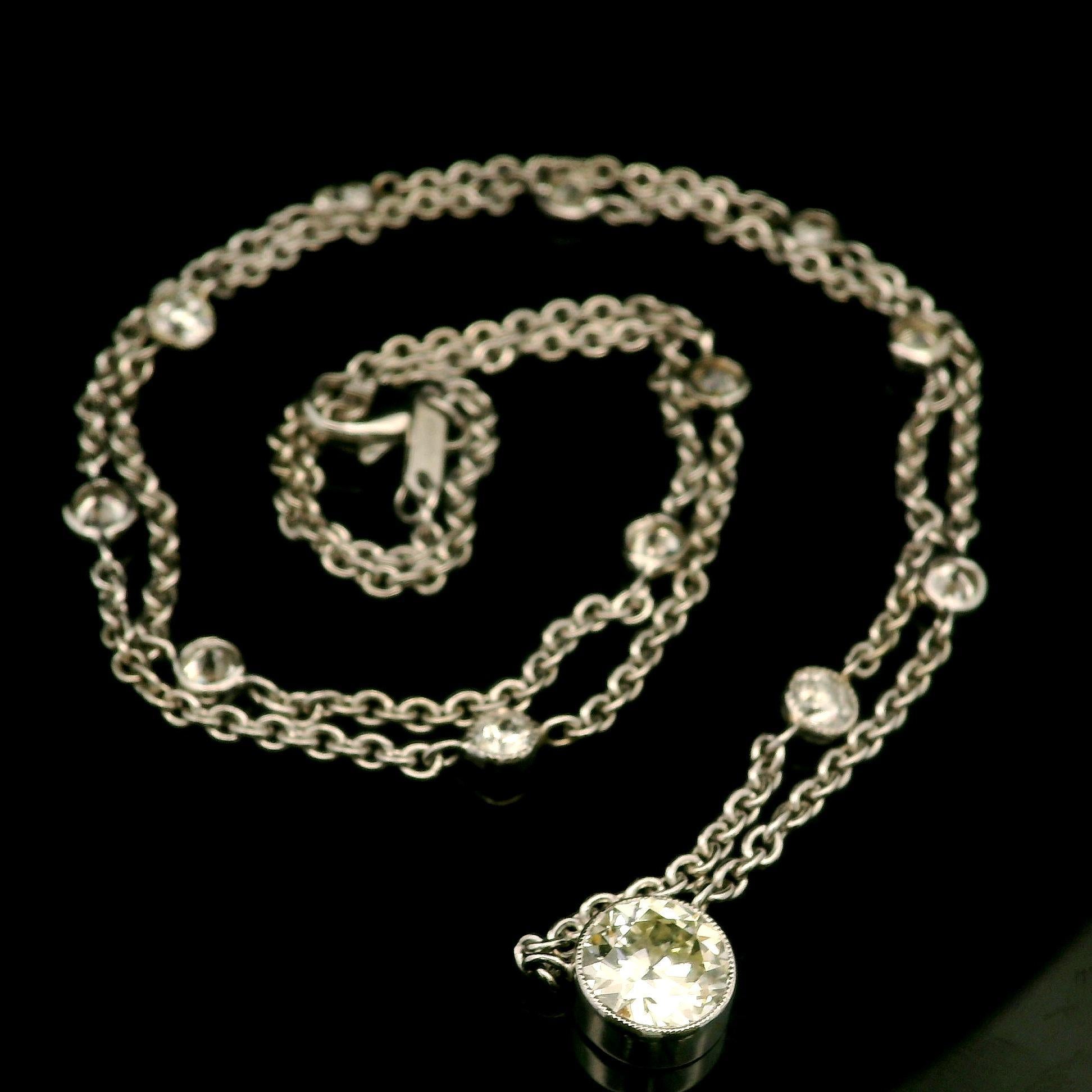 Collana a catena in platino antico con castone di diamanti taglio vecchio da 2,70 ct. in vendita 3