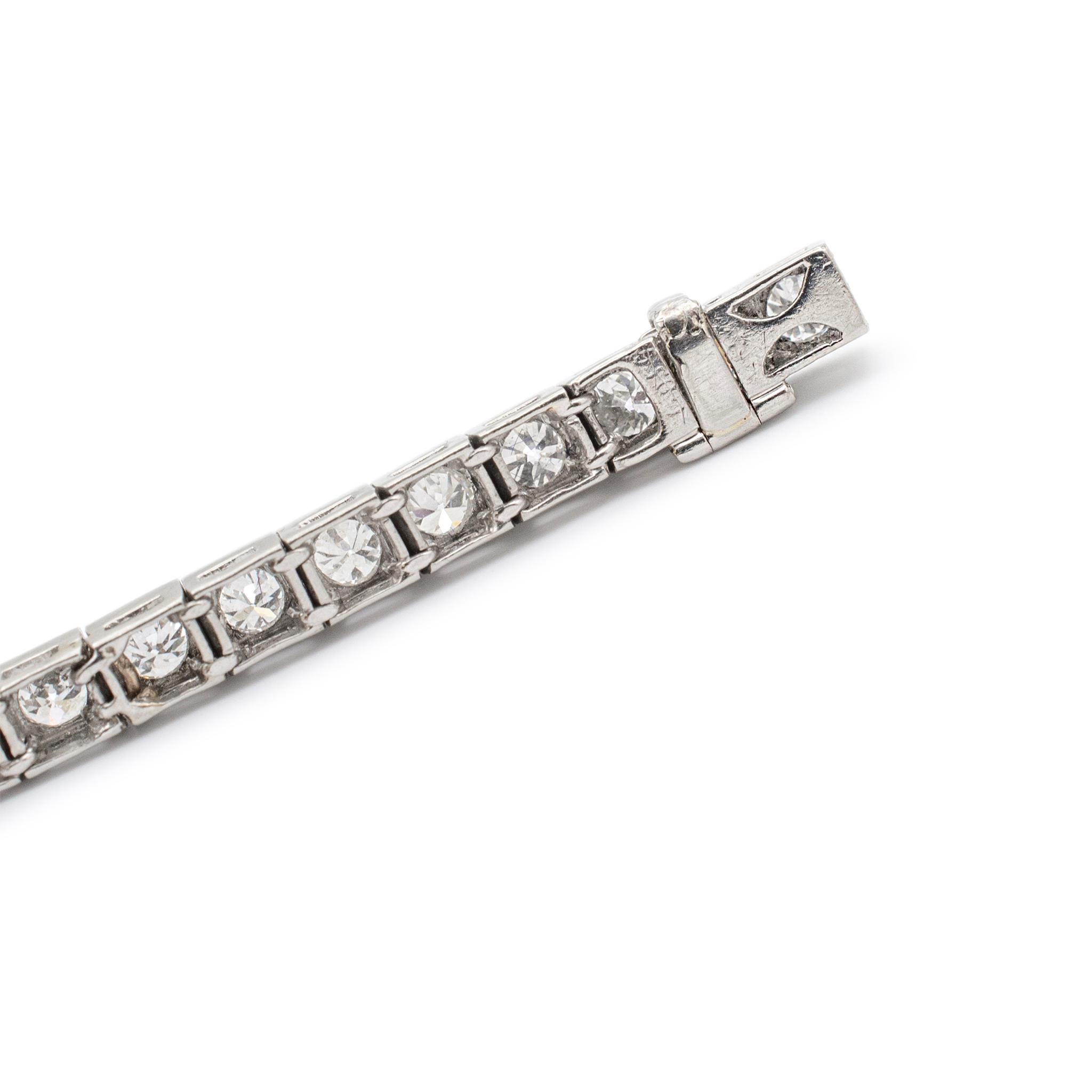 Antique Platinum 3.54ct Diamond Tennis Bracelet In Excellent Condition For Sale In Houston, TX