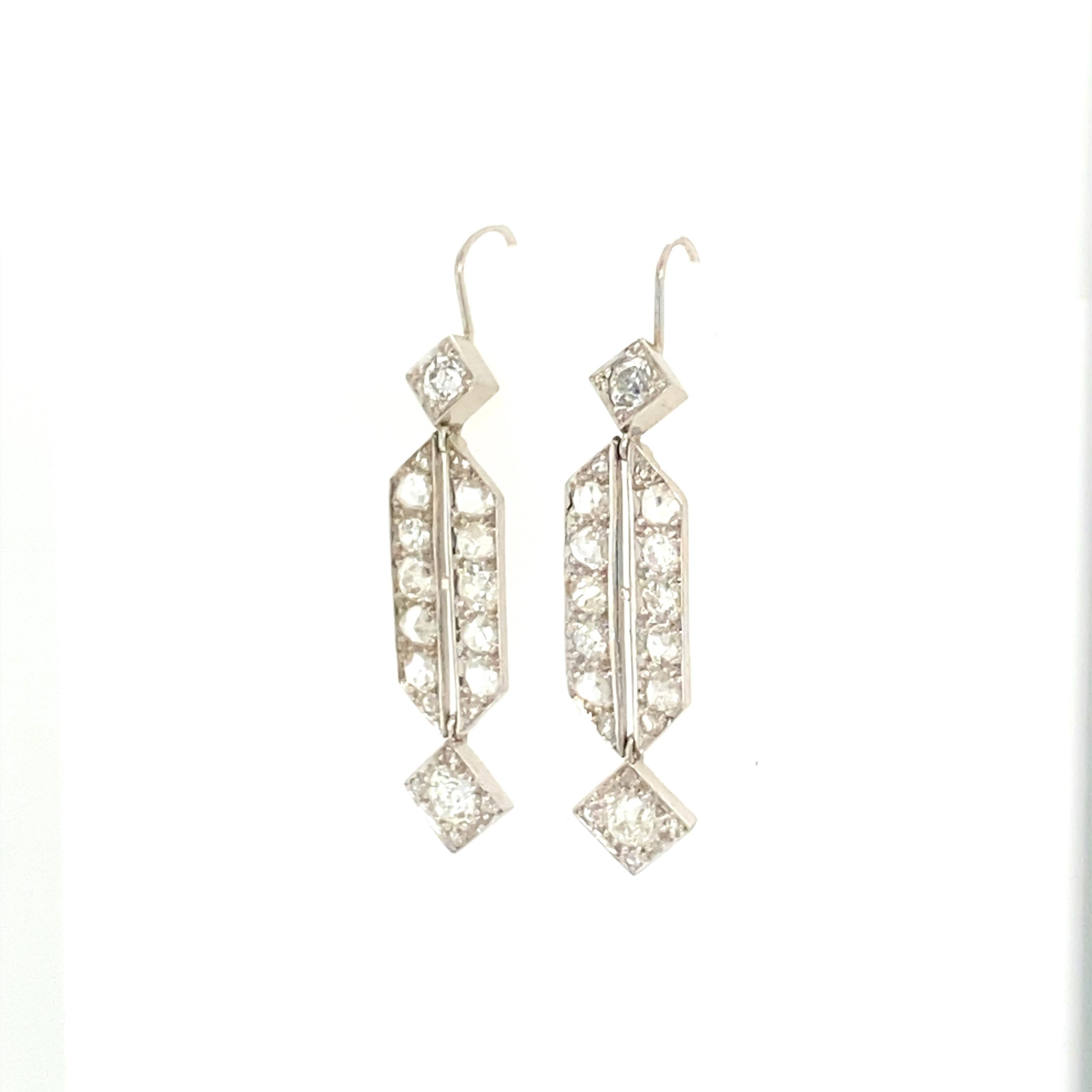 Antique Platinum and Diamond Dangle Earrings For Sale 1