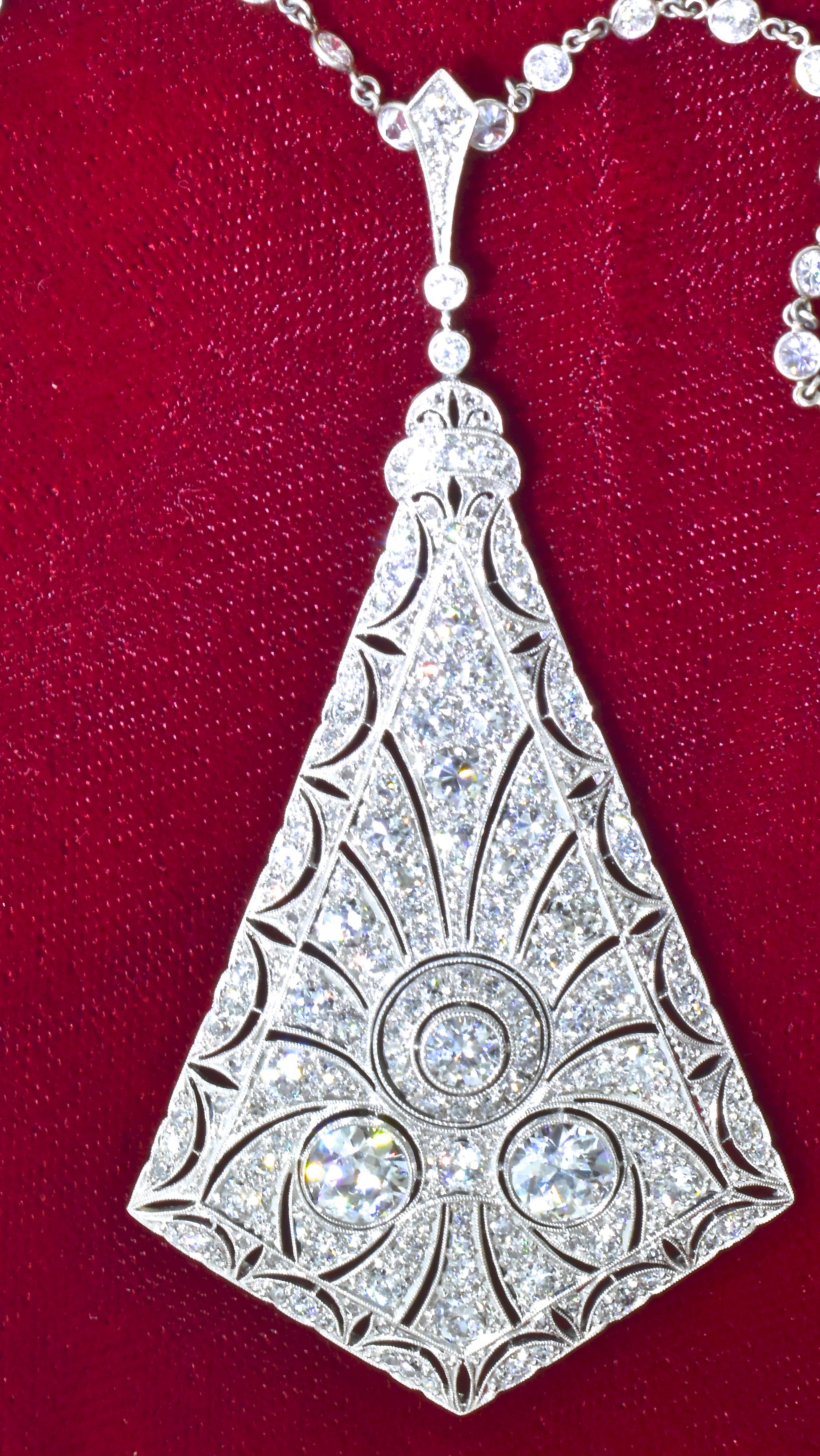 Antique Platinum and Diamond Necklace, circa 1915 In Excellent Condition In Aspen, CO