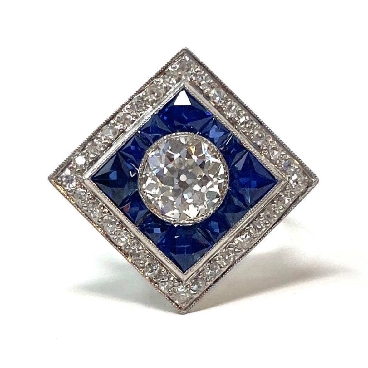 Bague Art déco ancienne en platine avec diamants et saphirs Bon état - En vente à New Orleans, LA